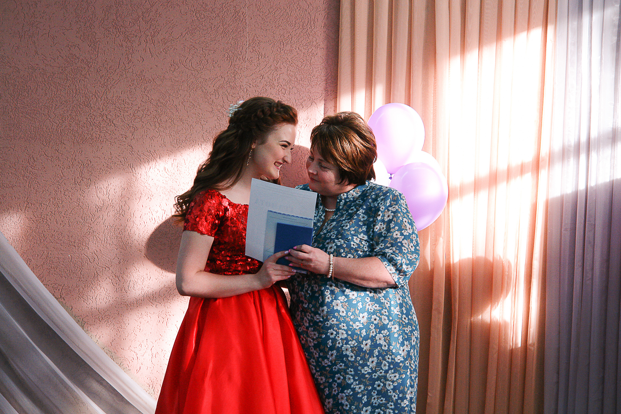 Фотосъемка в детском саду фотосъемка в школе Дипломы Выпускник Фотопла. Фотосъемка в детском саду и школе. Фотоальбомы и фотокниги ВЫПУСКНИК