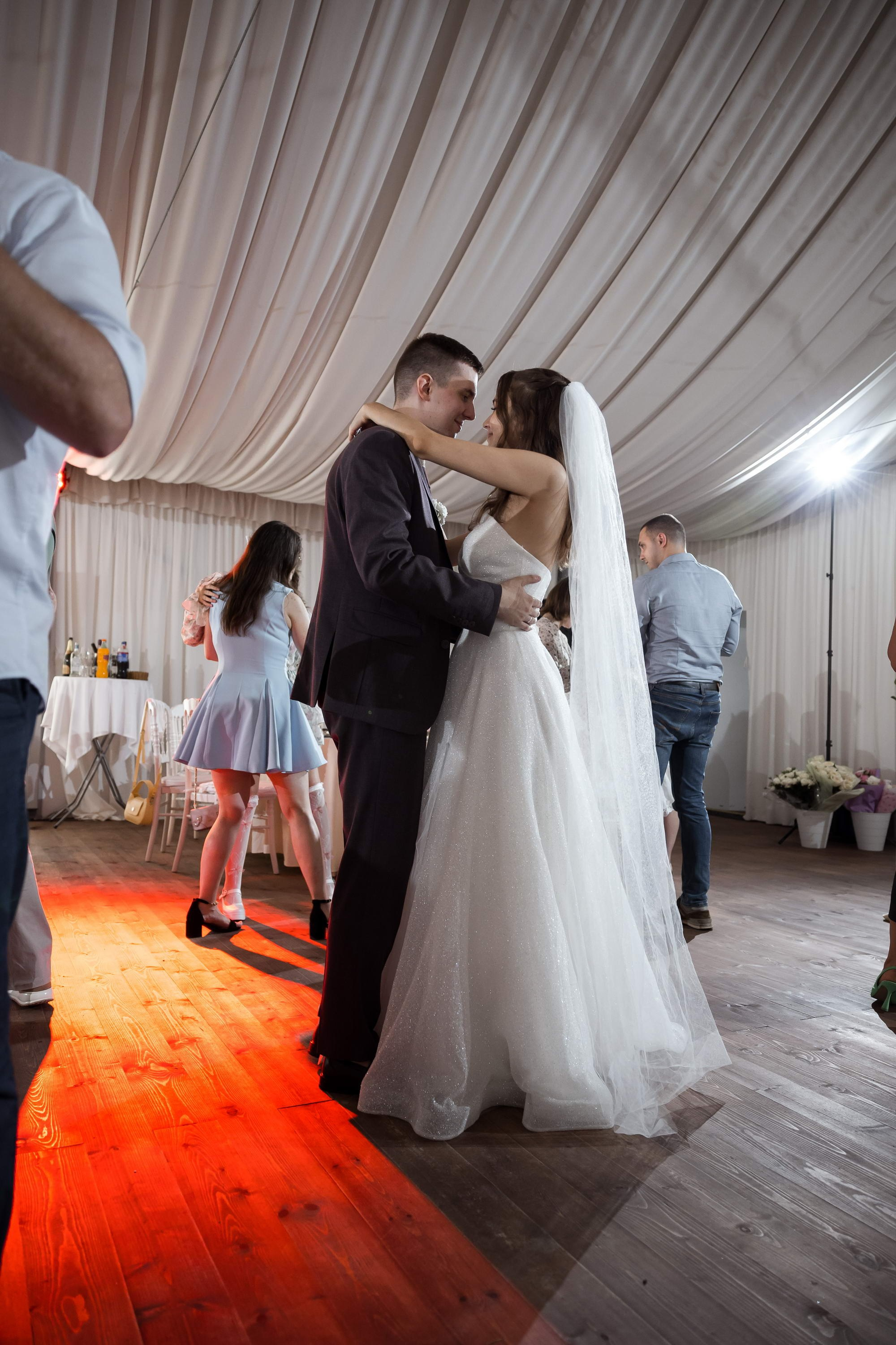 Свадьба на Финском заливе. Свадебный фотограф Игорь Брундасов 8PHOTO на свадьбу венчание загс СПб