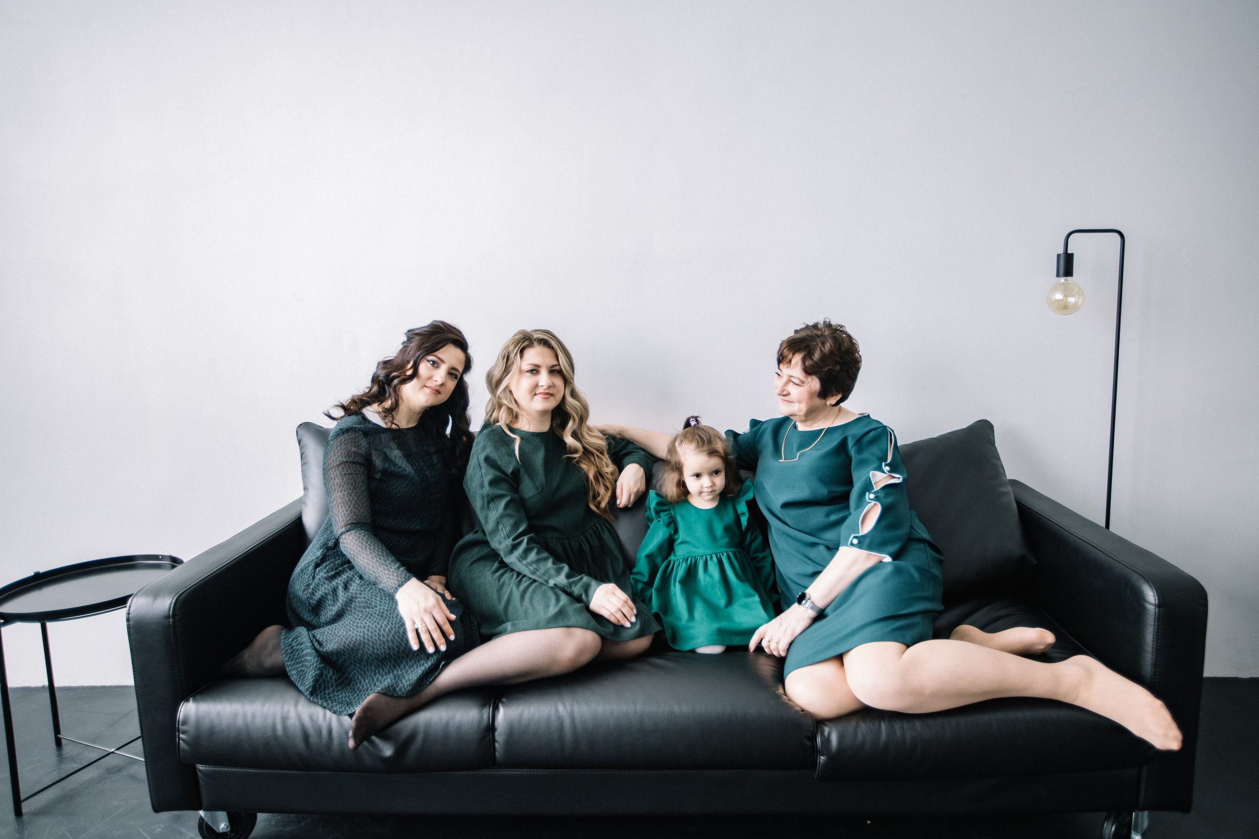 Настя, Маша и Мама. Главная