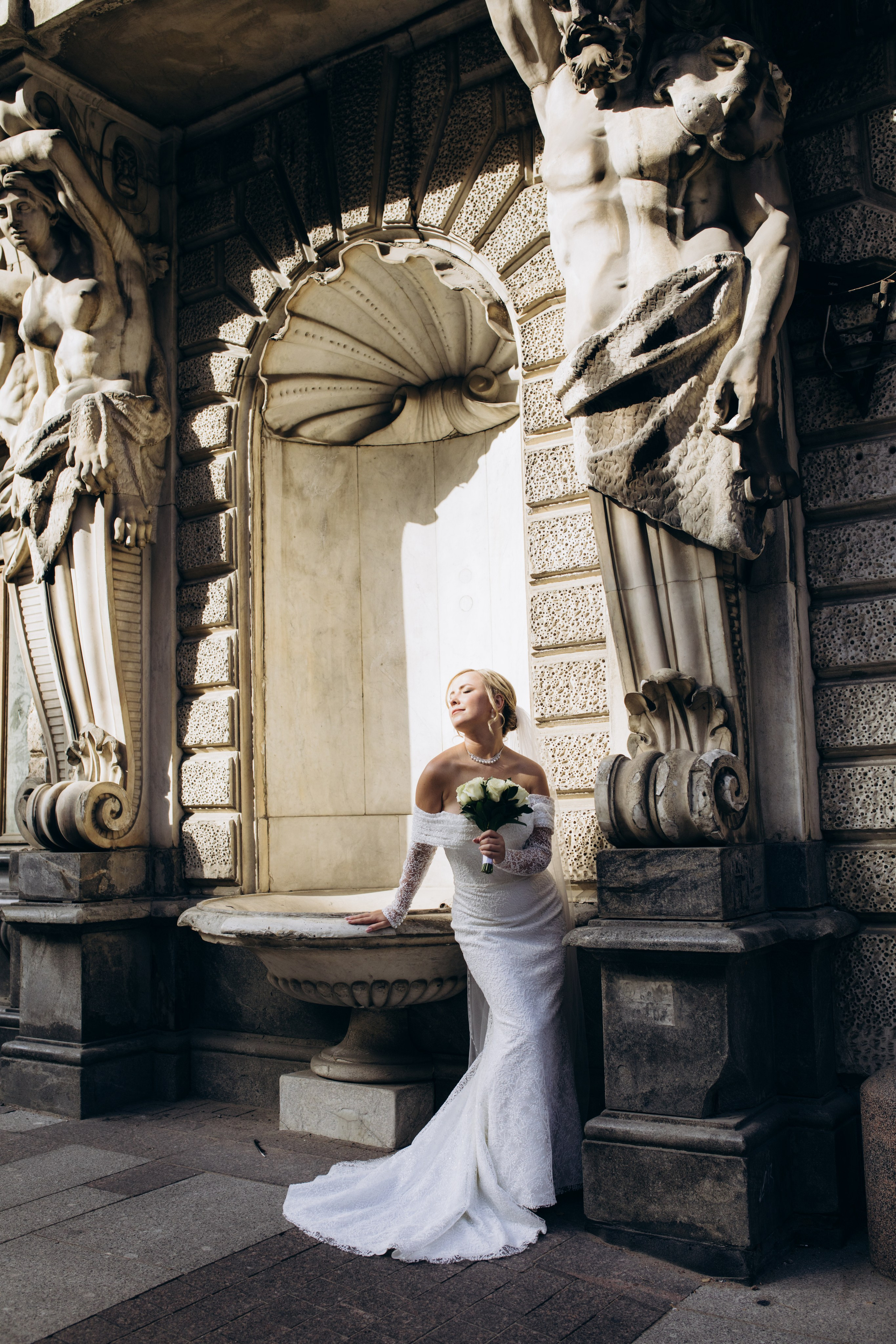 Свадебная регистрация в Загсе на Английской Набережной в Санкт-Петербурге. Фотограф в Санкт-Петербурге Разиля Идиятуллина