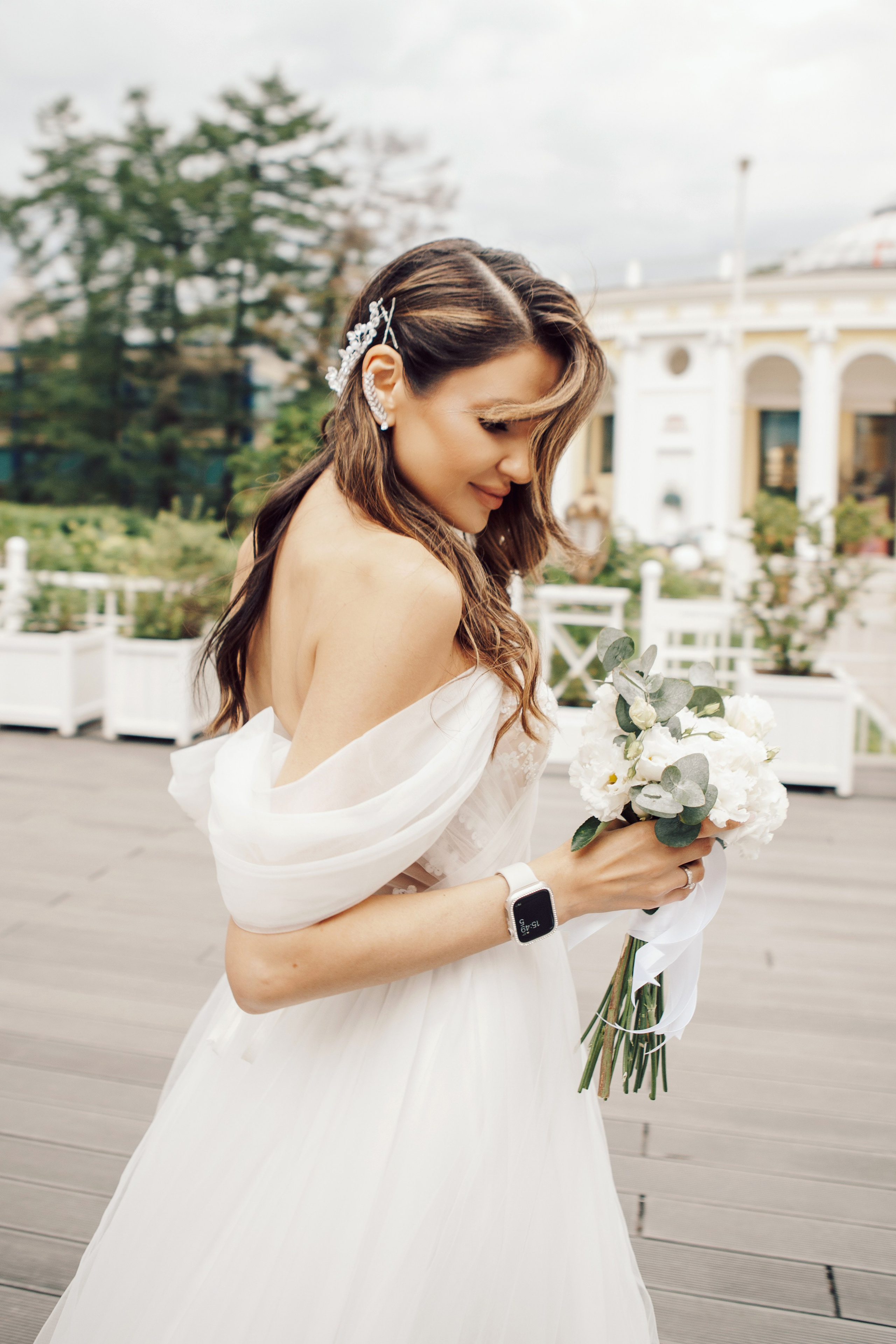 Молодожены в павильоне космонавтики и авиации №34 на вднх и в ресторане московское небо. Фотограф Ольга Ефремова