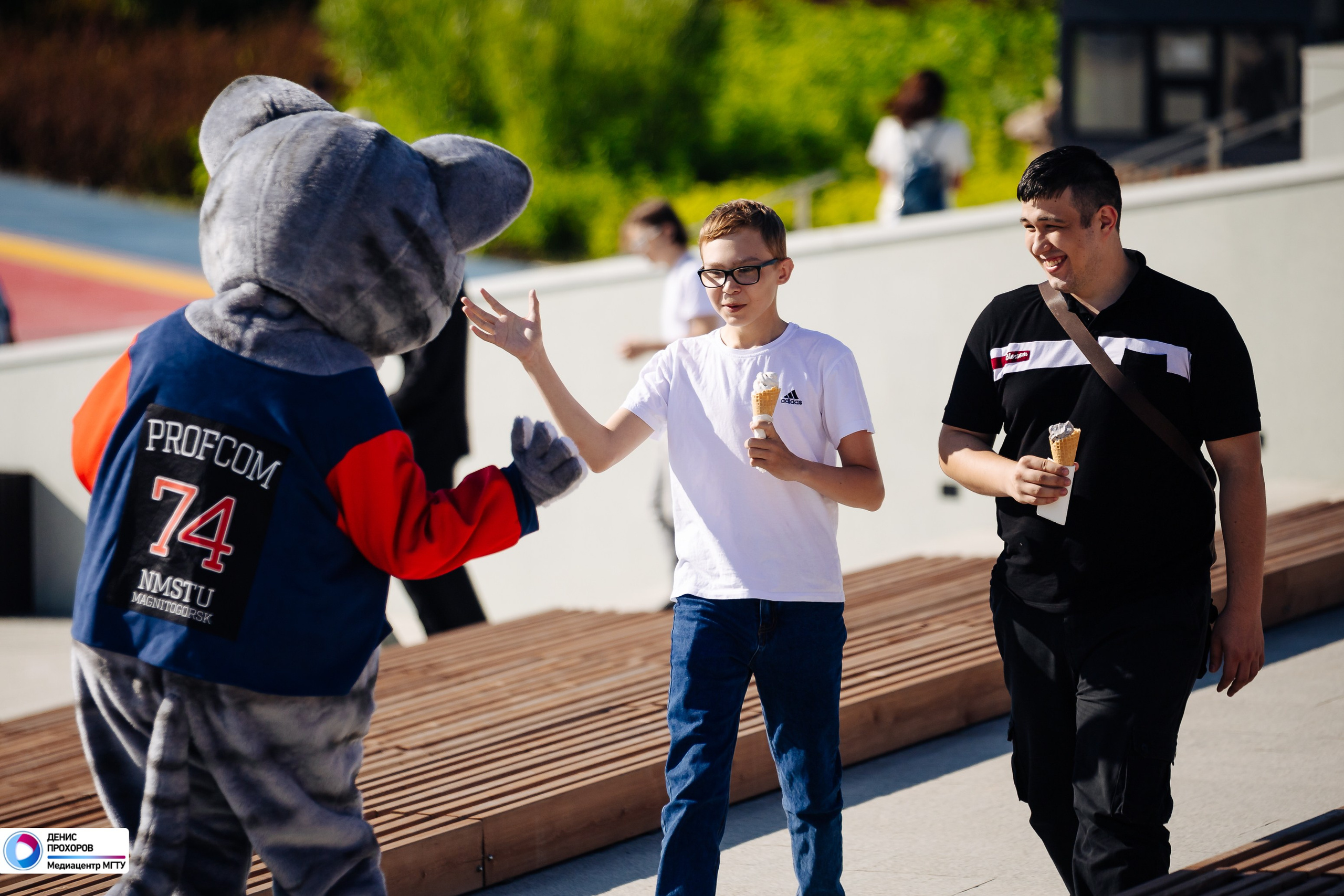 Выпускной МГТУ им. Г. И. Носова — 2024 // 17.07.2024. Денис Прохоров Фотограф в г. Магнитогорск