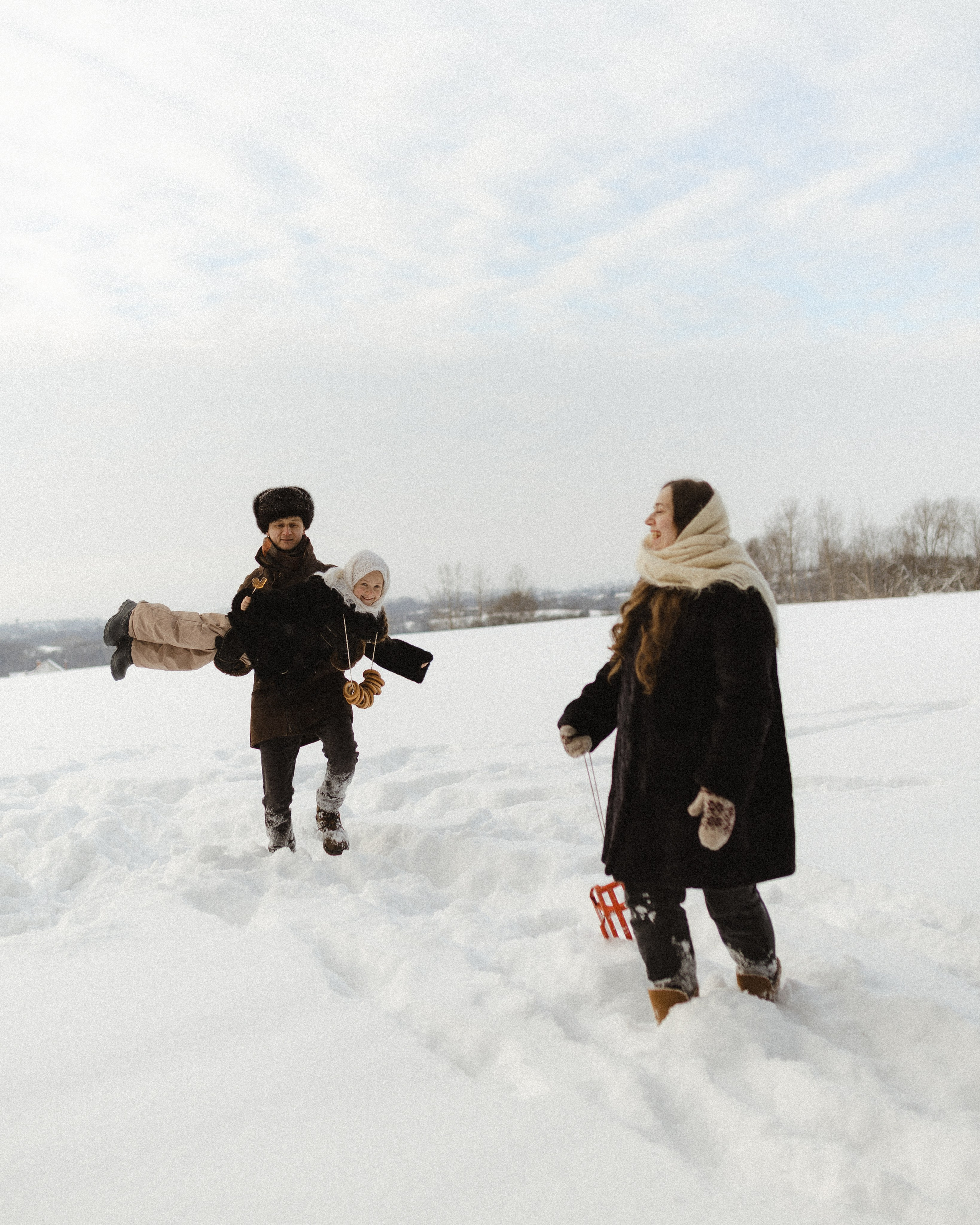 Зима не холодная, когда рядом свои. Семейный фотограф в Москве Алина Савченко