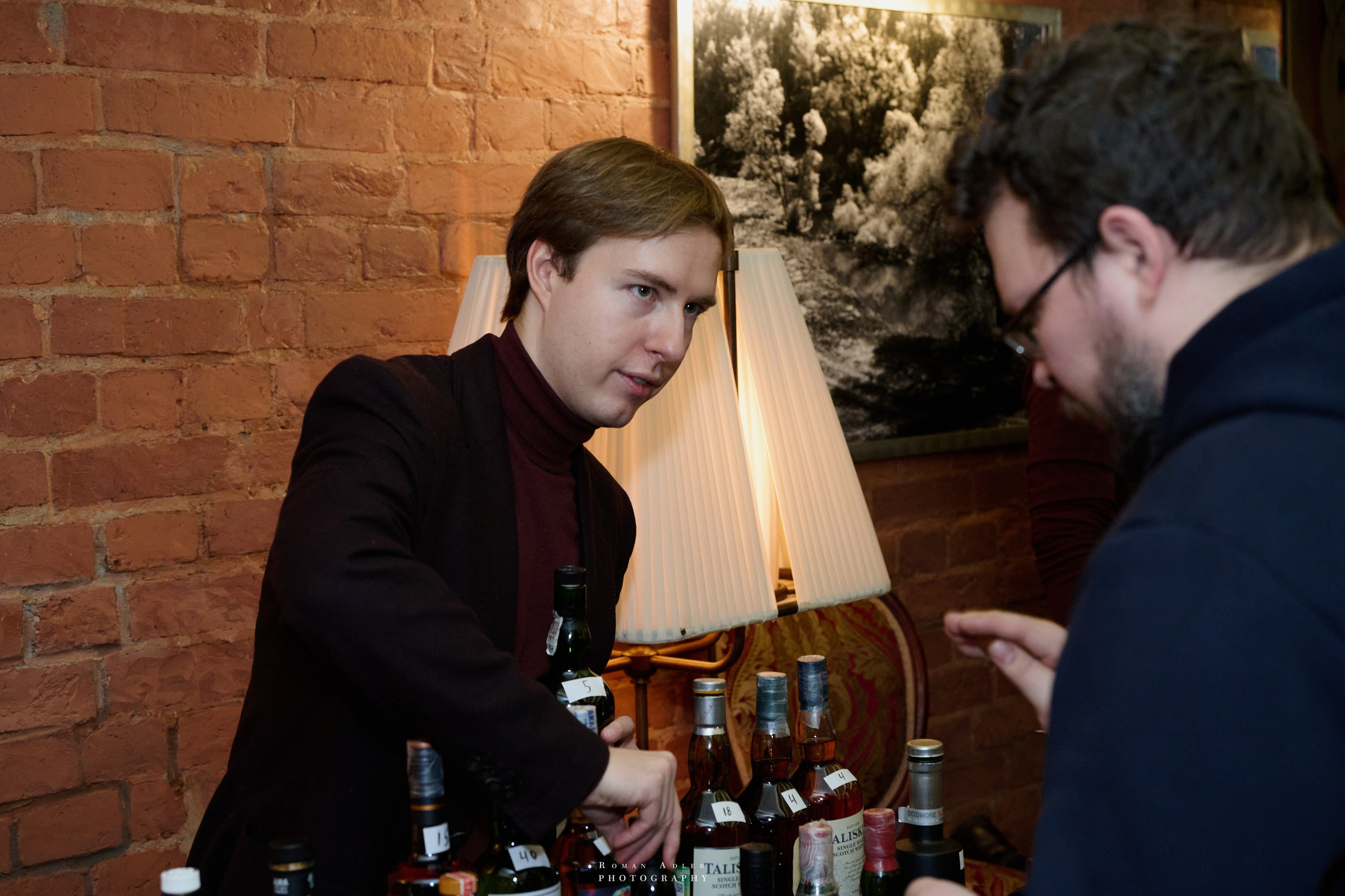 Whisky Rooms. ISLAY DAY. Фотограф Роман Адлер