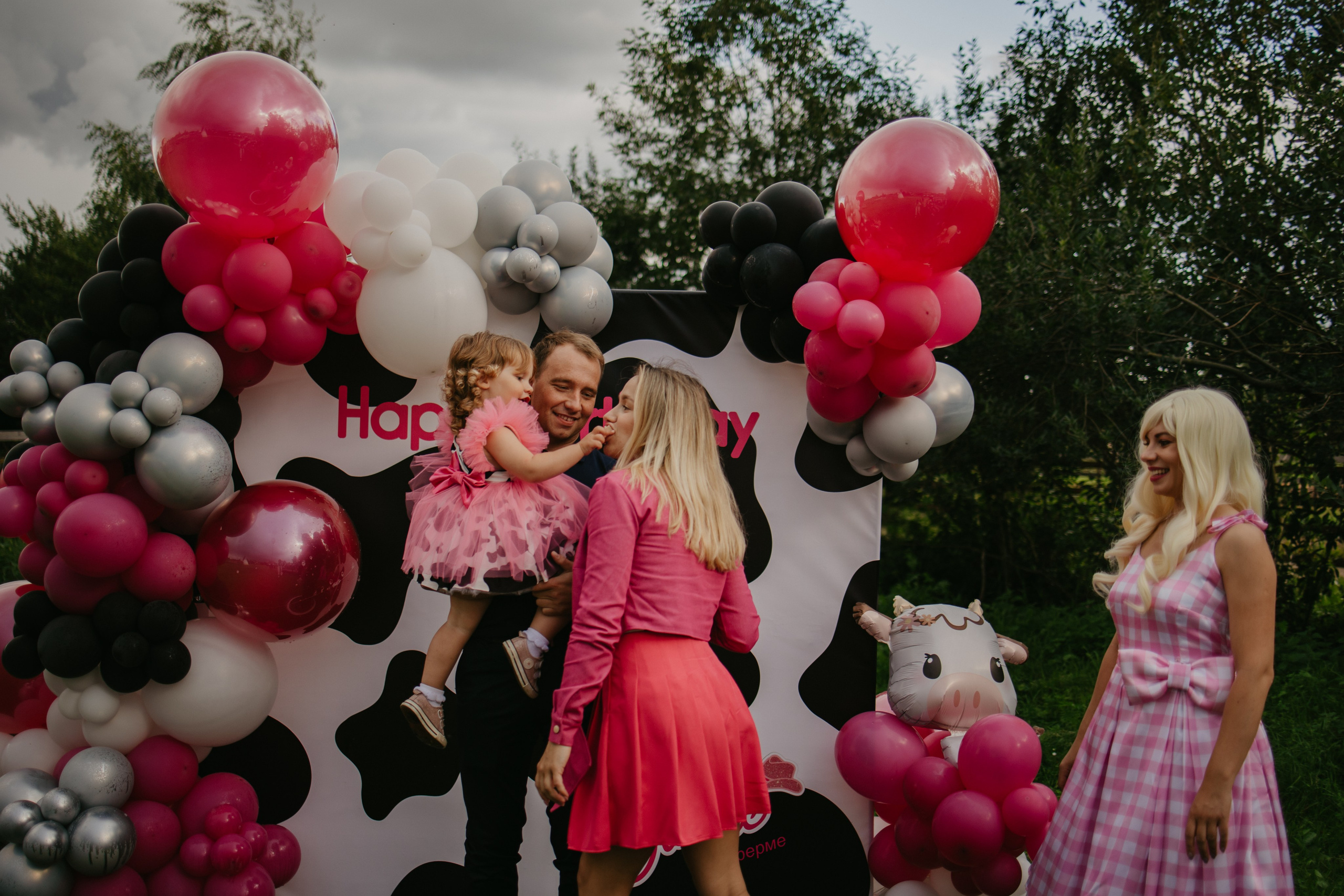Лера 2 годика. Репортажный и портретный фотограф в Санктпетербурге. Видиосъемка мероприятий в Санкт-Петербурге