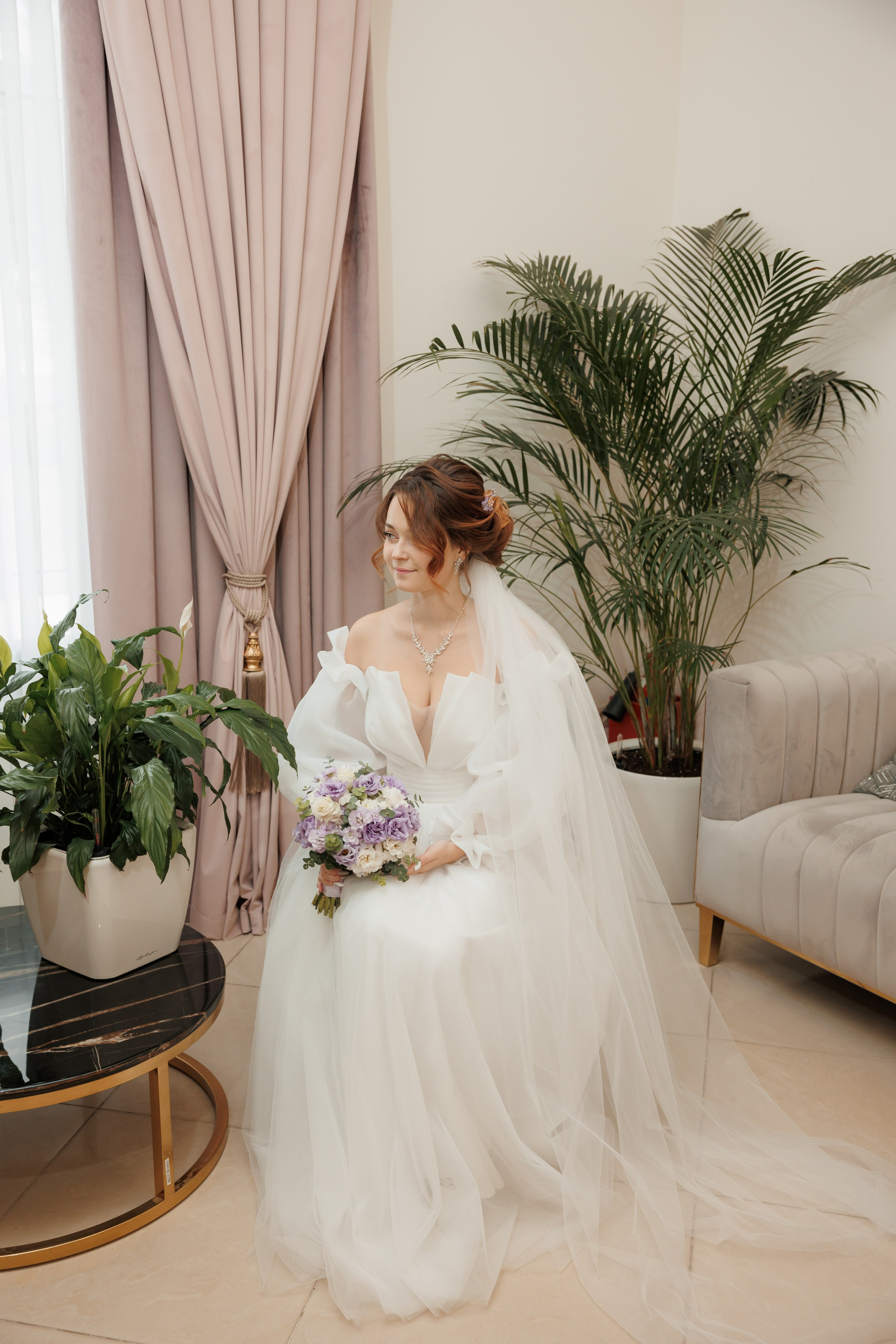 Константин и Дарья, ЗАГС ВДНХ, отель Soluxe, ресторан «Антик». Свадебный и репортажный фотограф (Москва, Королев и другие)