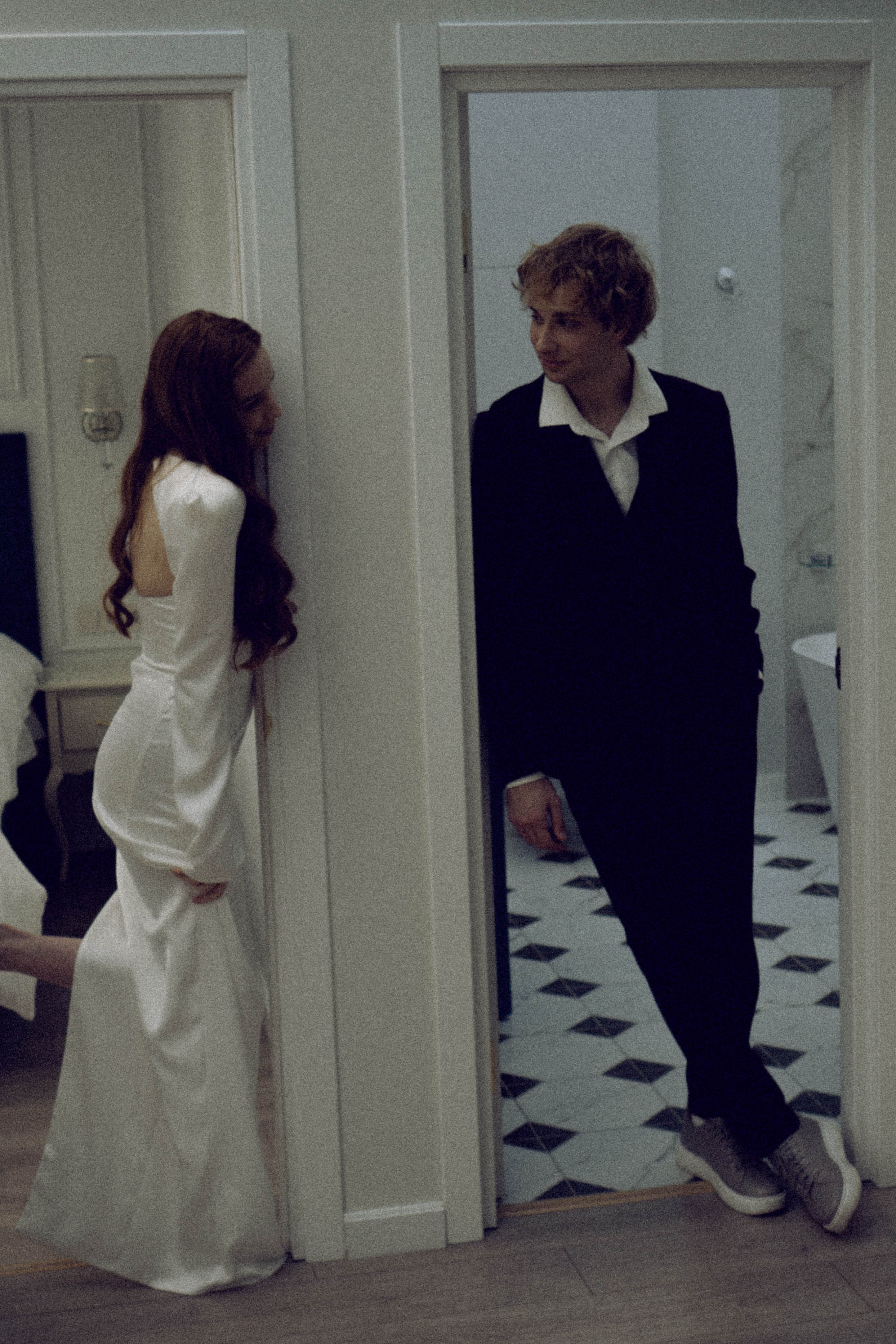 СВАДЕБНАЯ СЬЕМКА В ОТЕЛЕ. СБОРЫ ЖЕНИХА И НЕВЕСТЫ И ТАКЖЕ ТОР И ПОДГОТОВКА К ПРОГУЛКЕ. Профессиональный фотограф, Санкт-Петербург — Виктория Богомолова