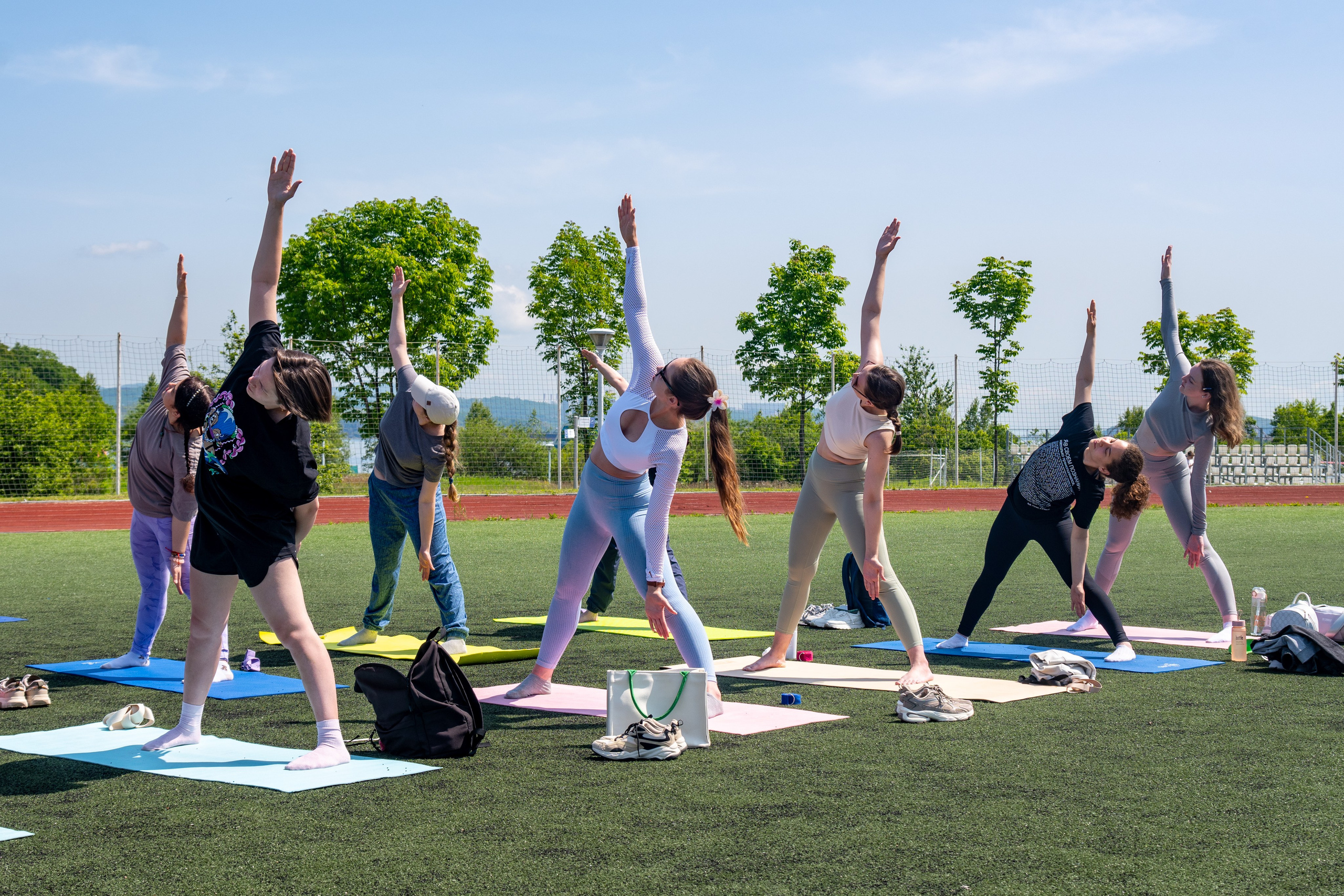 Коуч-Йога на свежем воздухе. Репортажный и портретный фотограф во Владивостоке Денис Седов