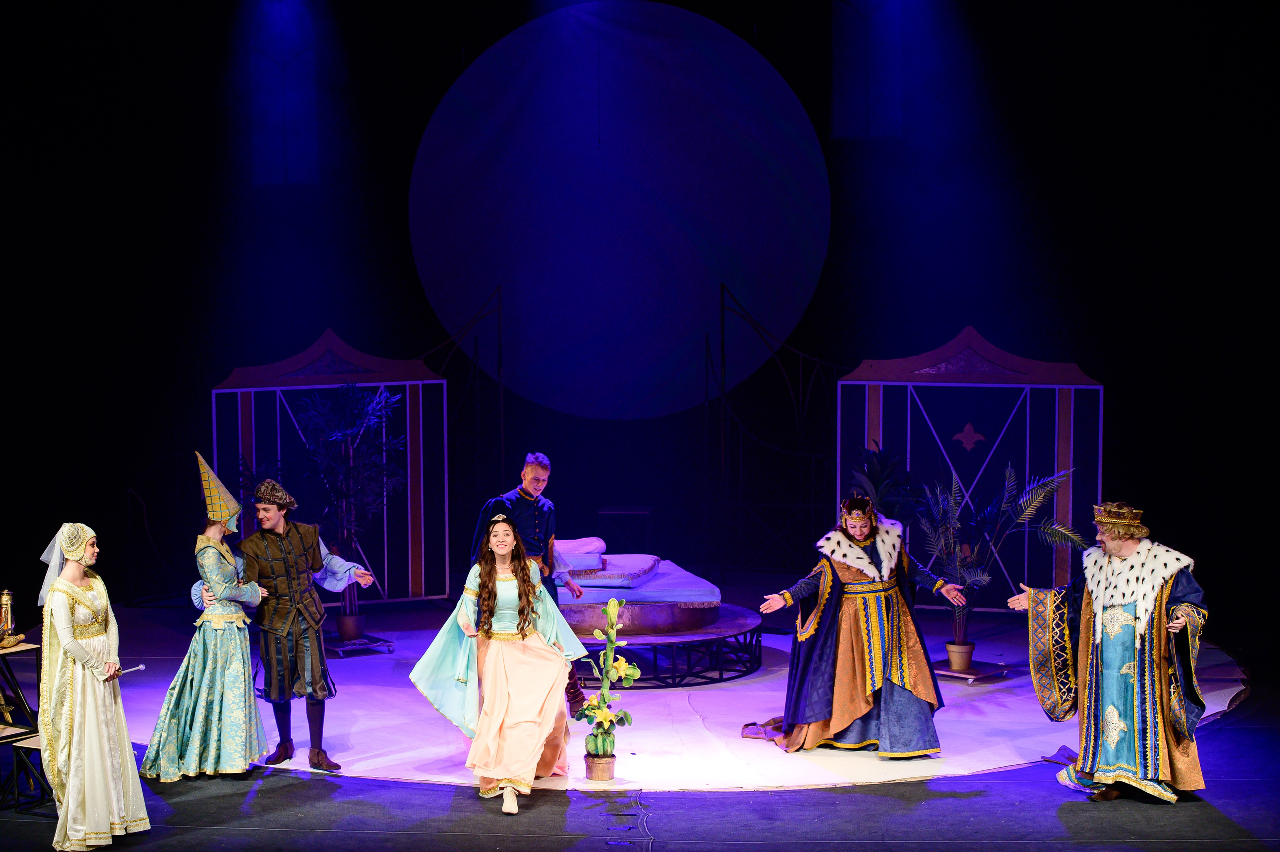 Детский спектакль @bgm_teatr «Спящая красавица ". Фотоуслуги, услуги фотографа, фотографирование важных событий