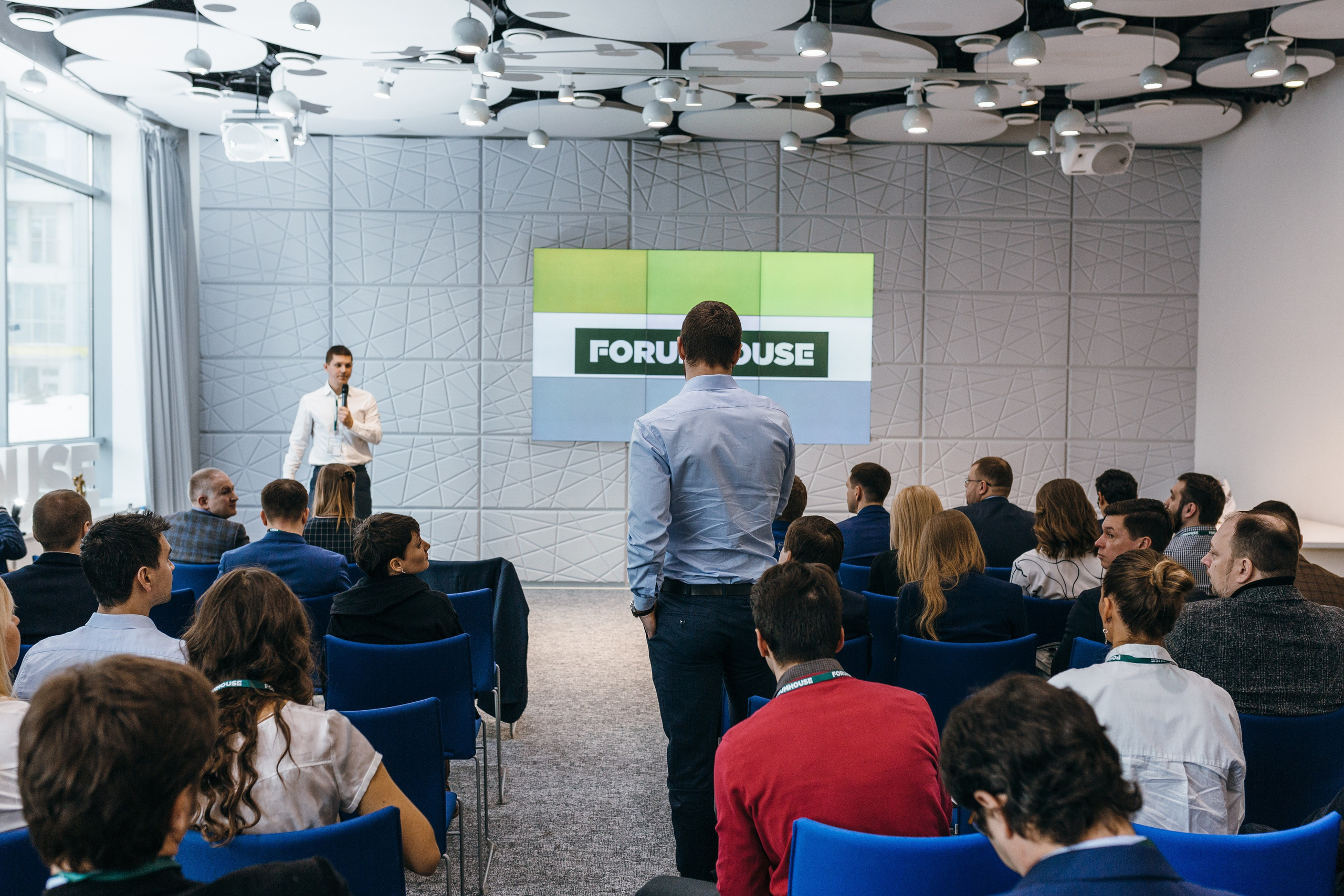 Фотограф на конференции в Москве, заказать услуги профессиональной фотосъёмки — Цены, стоимость услуг фотосъёмки конференций