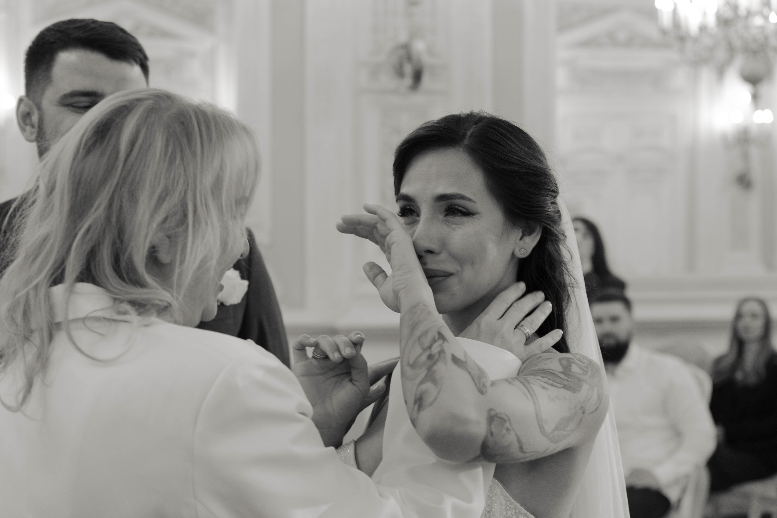 Сергей и Анна: классика в Петербурге в теплой компании близких. @dariazphoto свадебный фотограф