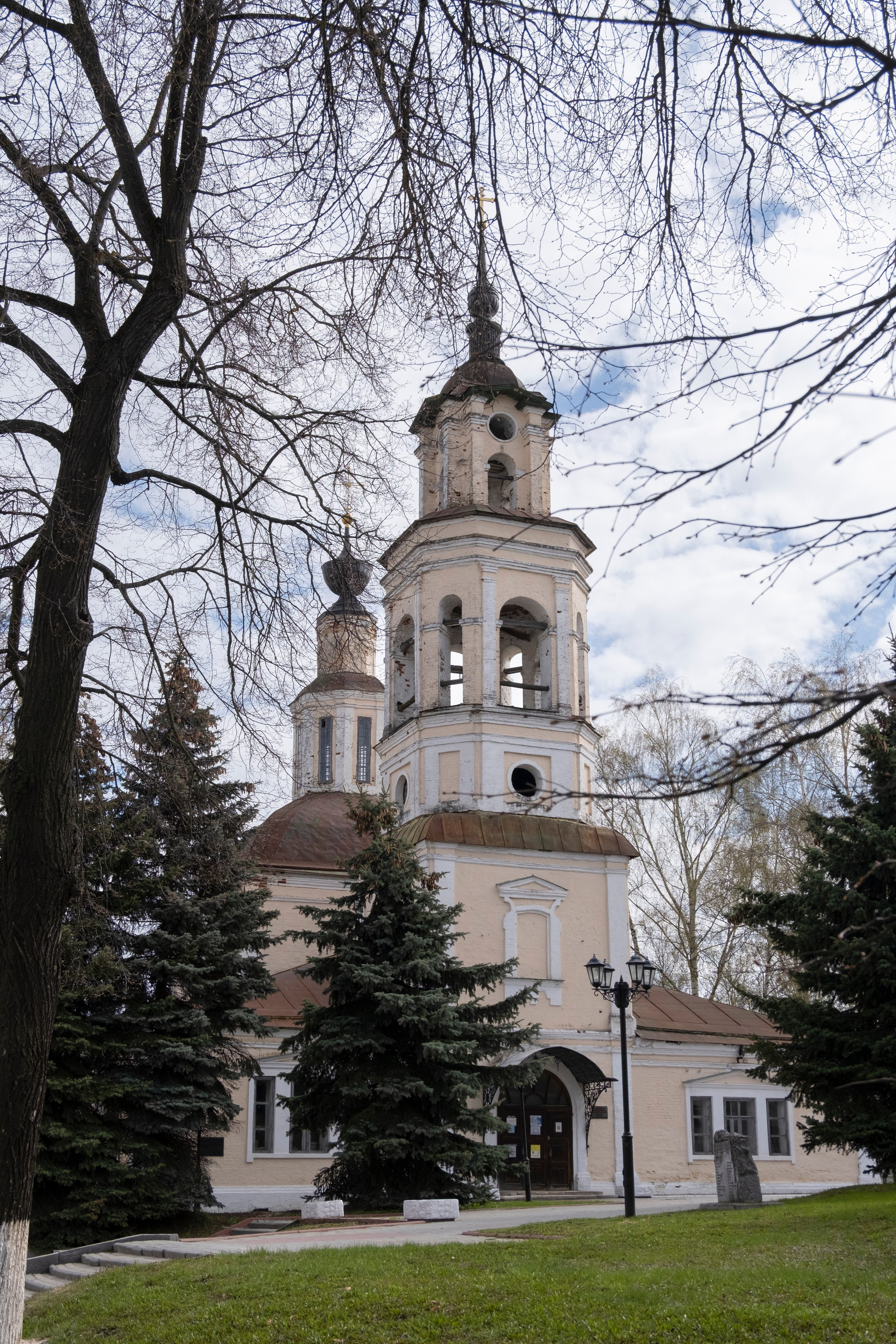 Владимир. Фотографии города, архитектуры, цветов, макро, кошек. Москва