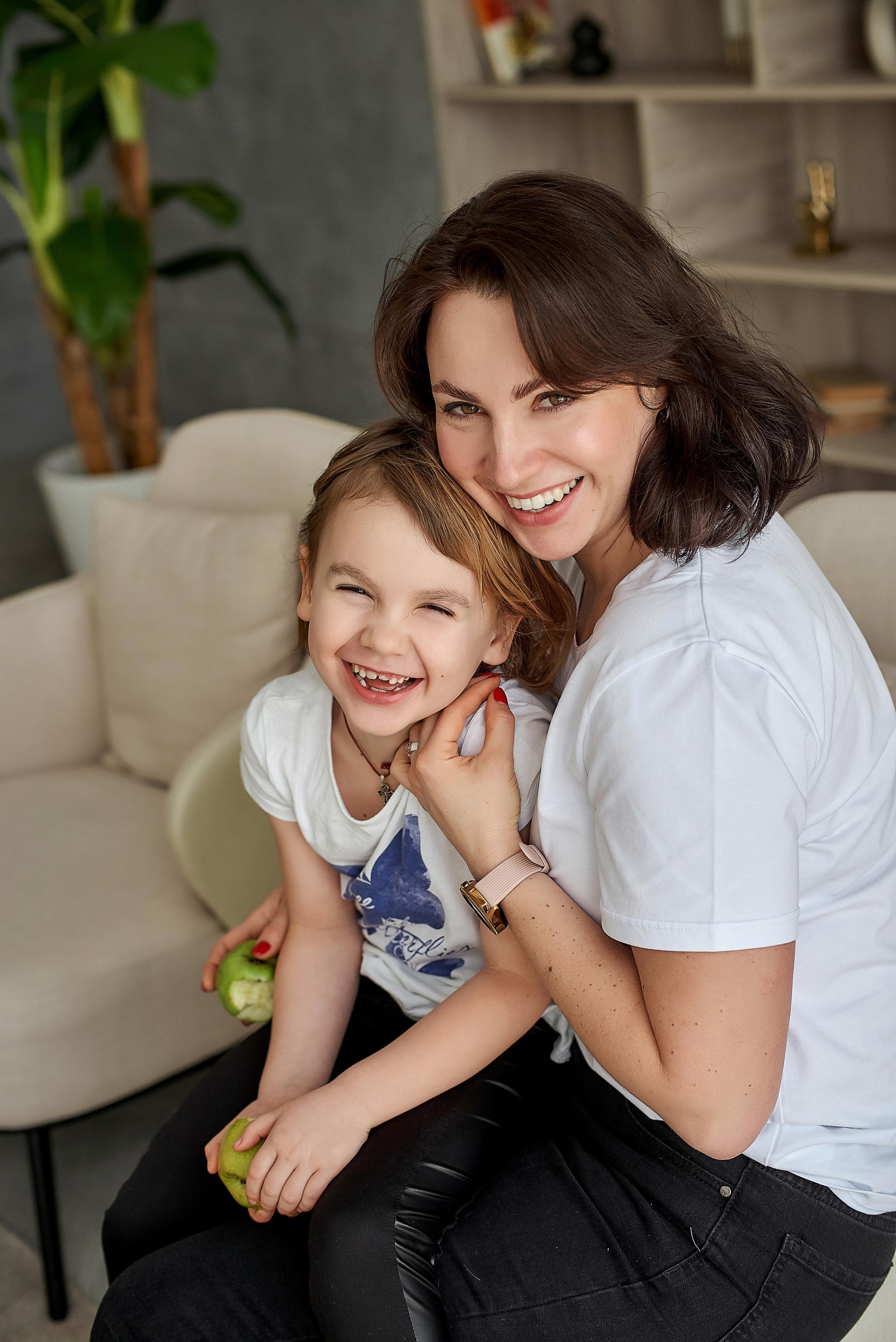 Семейная фотосессия в студии / дома. Семейный и детский фотограф Катерина Рожкова