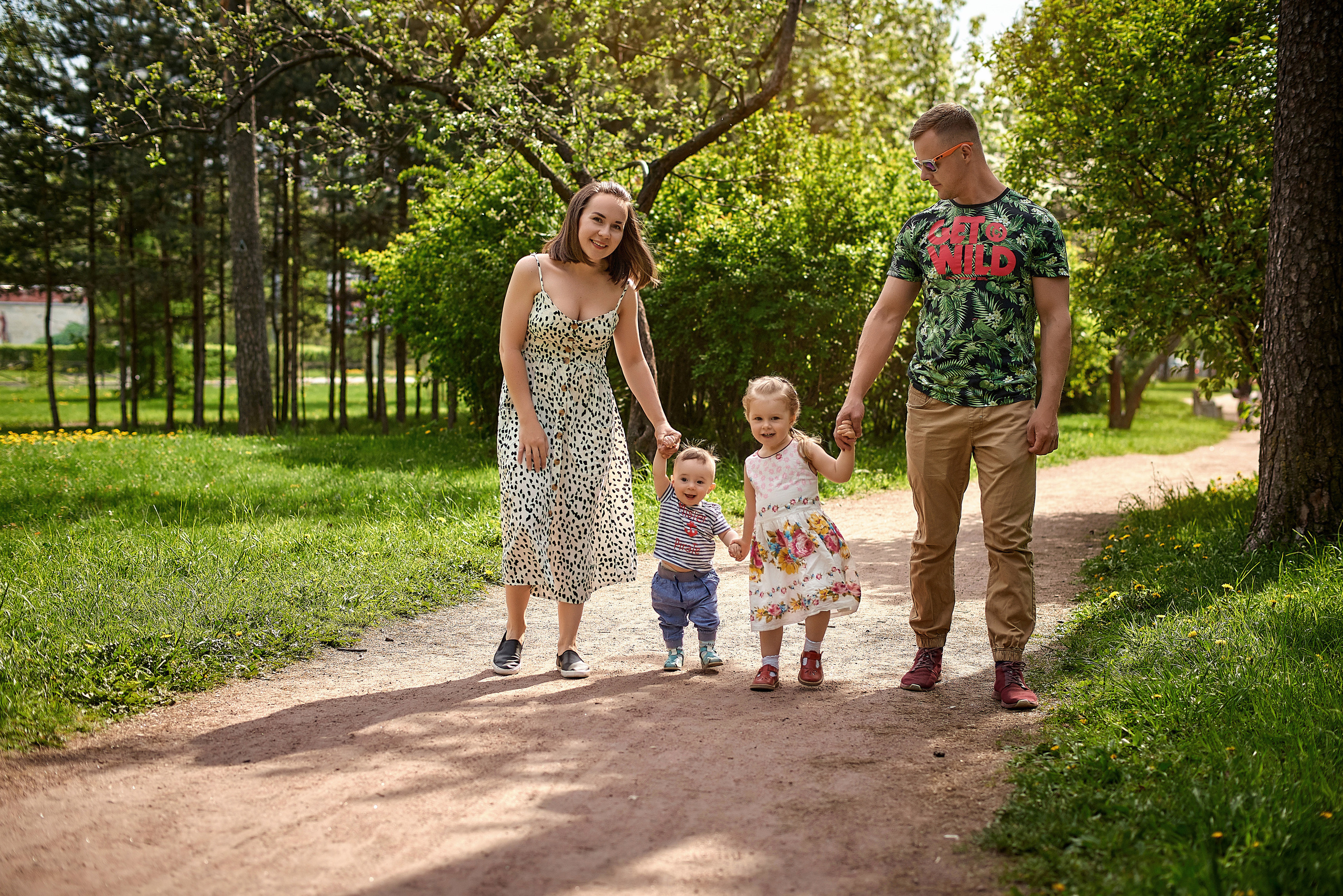 Семейная фотосессия на природе. Семейный и детский фотограф Катерина Рожкова