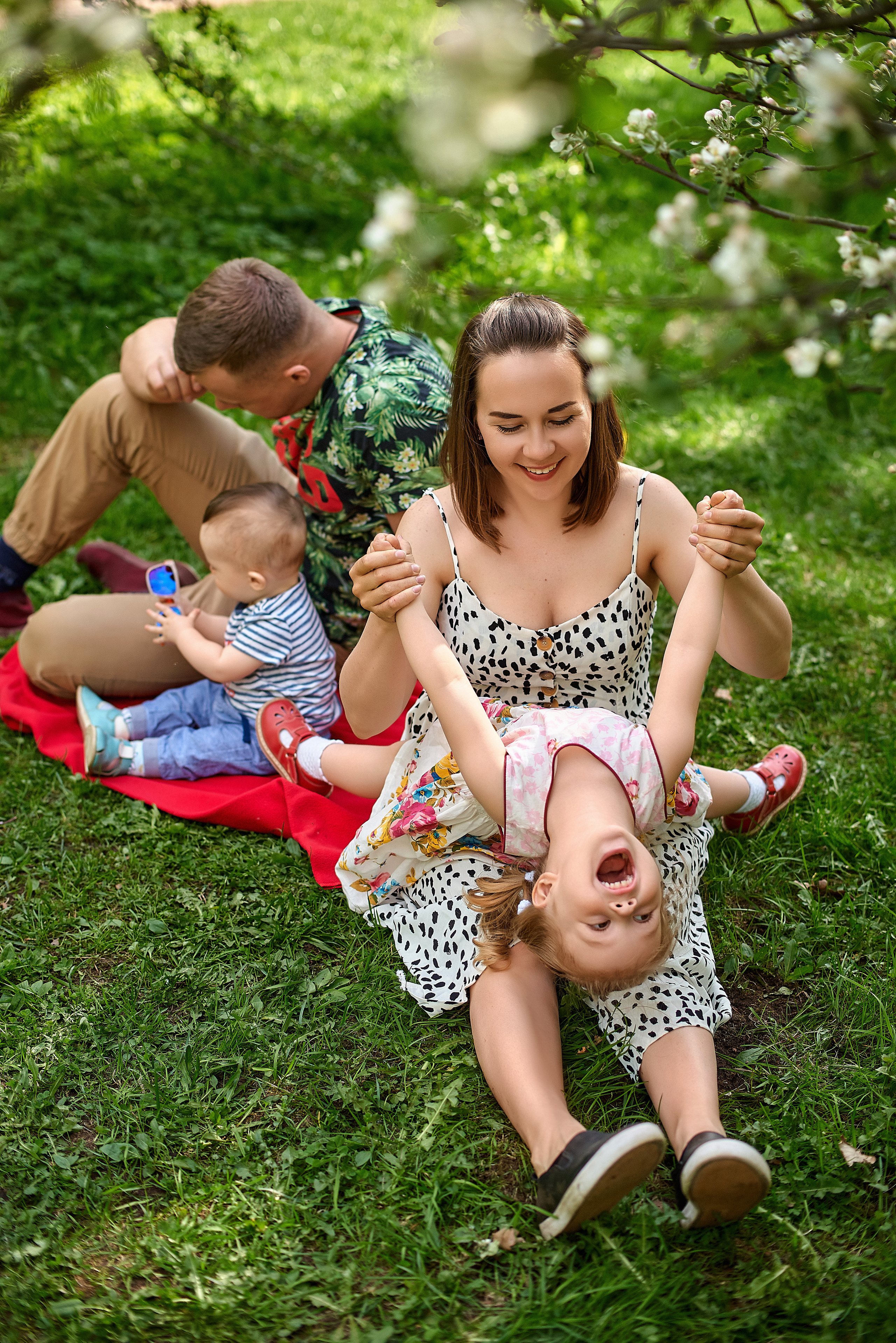 Семейная фотосессия на природе. Семейный и детский фотограф Катерина Рожкова