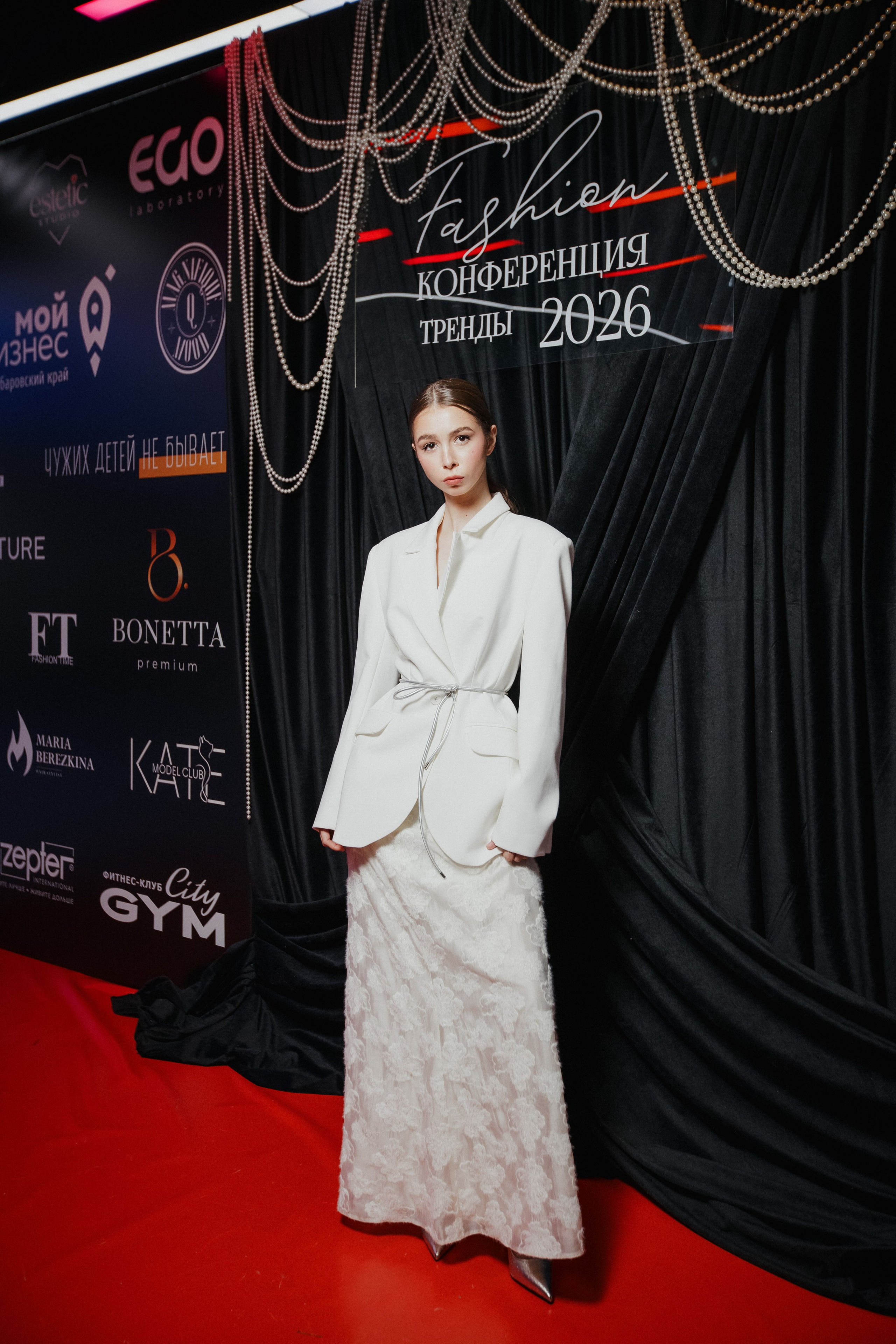 ФЭШН КОНФА. СВОИ. ФОТООТЧЕТЫ-СОБЫТИЯ-МЕСТА