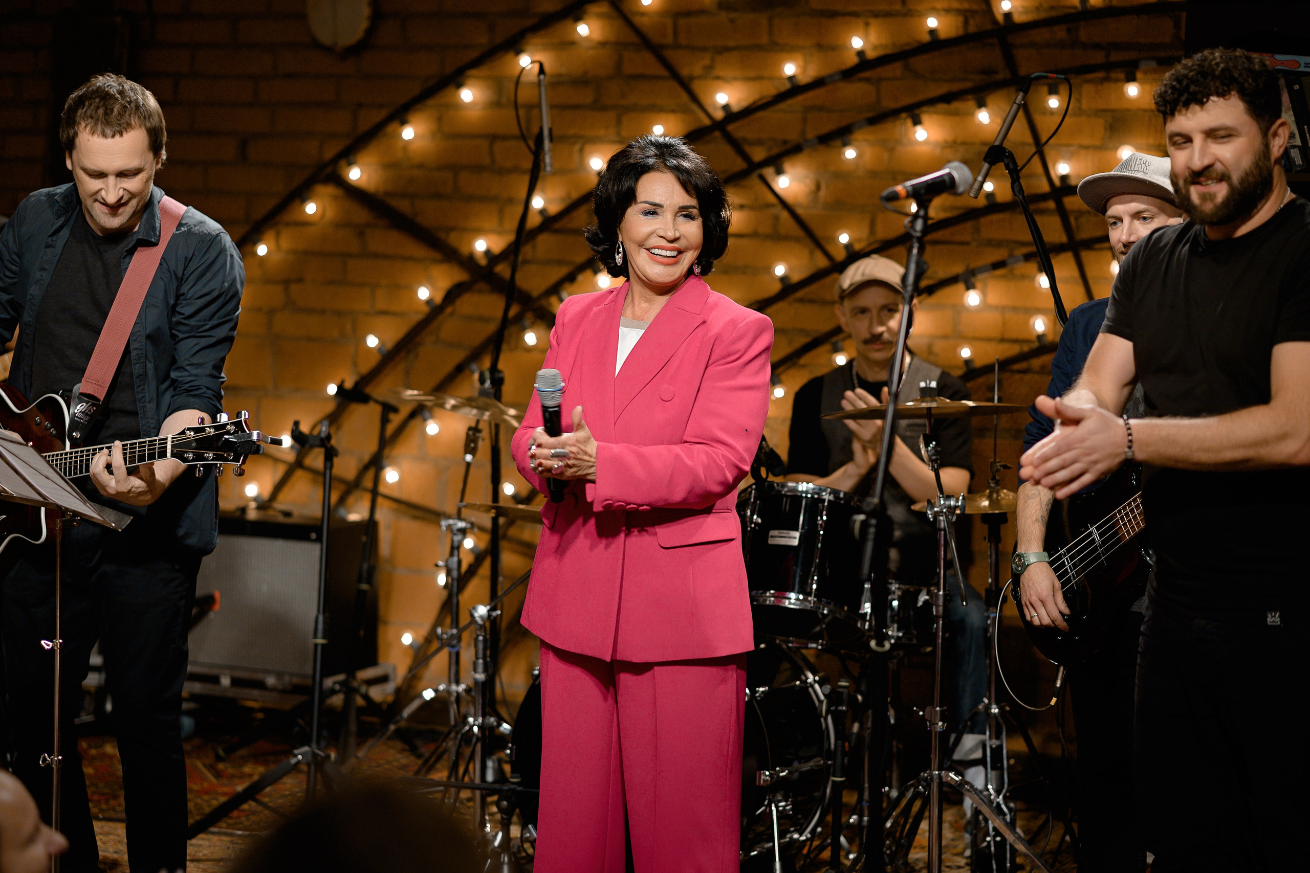 КВАРТИРНИК У МАРГУЛИСА. РЕПОРТАЖНЫЙ И БИЗНЕС ФОТОГРАФ В МОСКВЕ, ЕГОР НИКОЛАЕВ