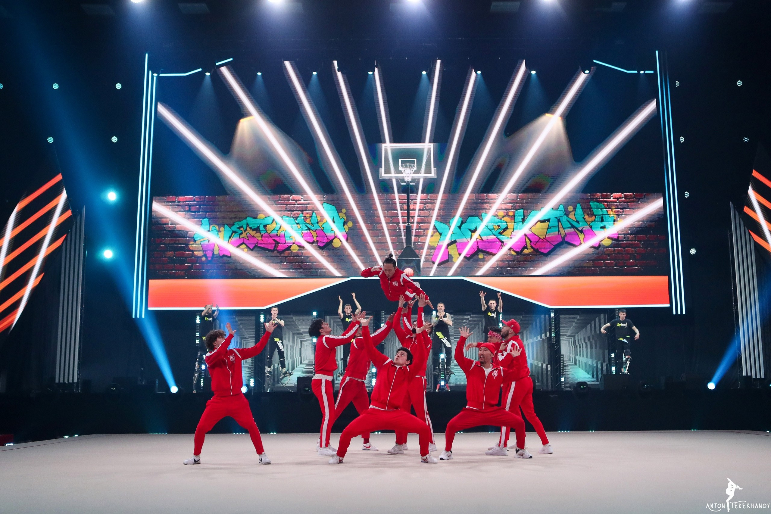 «Восхождение» шоу Светланы Хоркиной 28-29.05.2022. Спортивный и репортажный фотограф Антон Тереханов