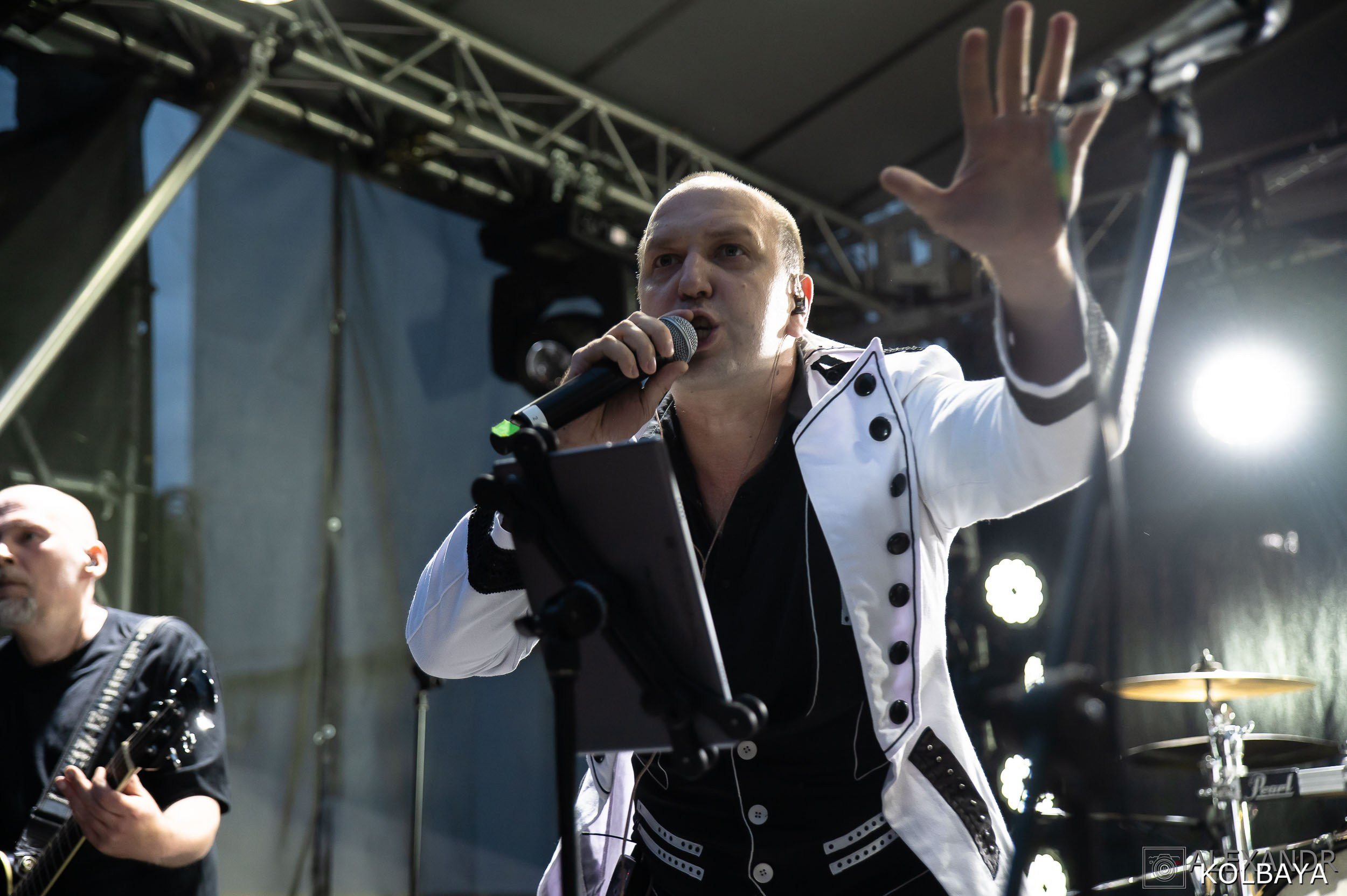 Фоторепортаж с мэшап концерта группы Черный Обелиск 4 июля 2024 года. Концертный и театральный репортажный фотограф в Москве Александр Колбая