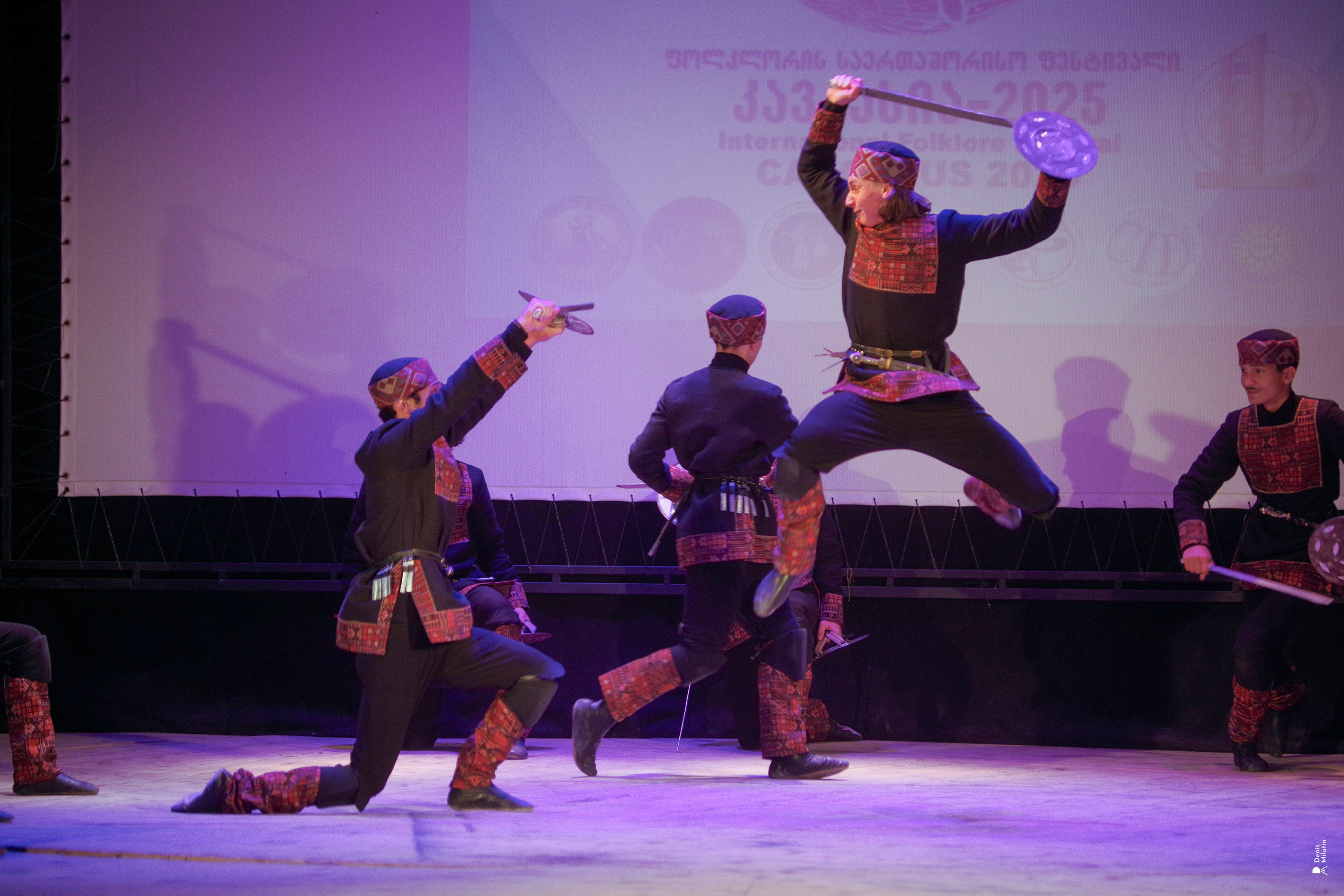 Танцы в прекрасном Они. Портретный фотограф Денис Милютин