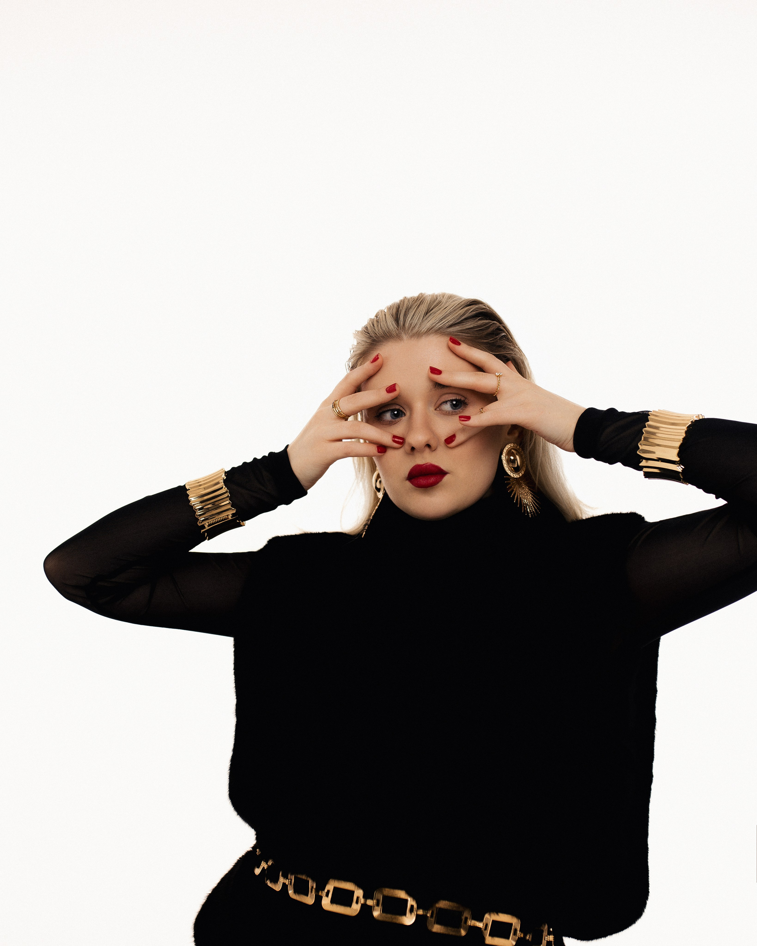 SASHA. Главная