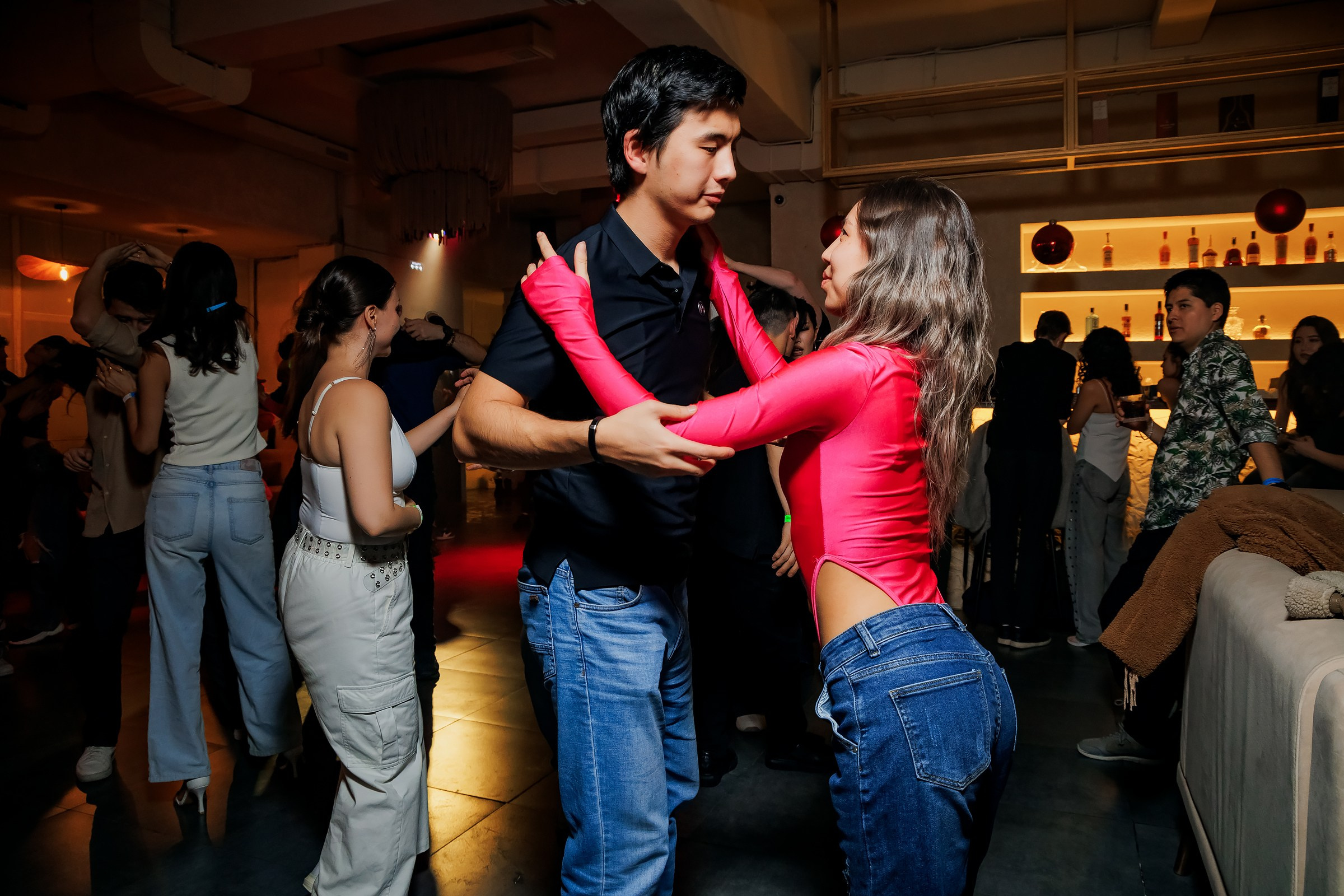 Bachata party. Репортажный фотограф в Алматы Каюпов Сержан