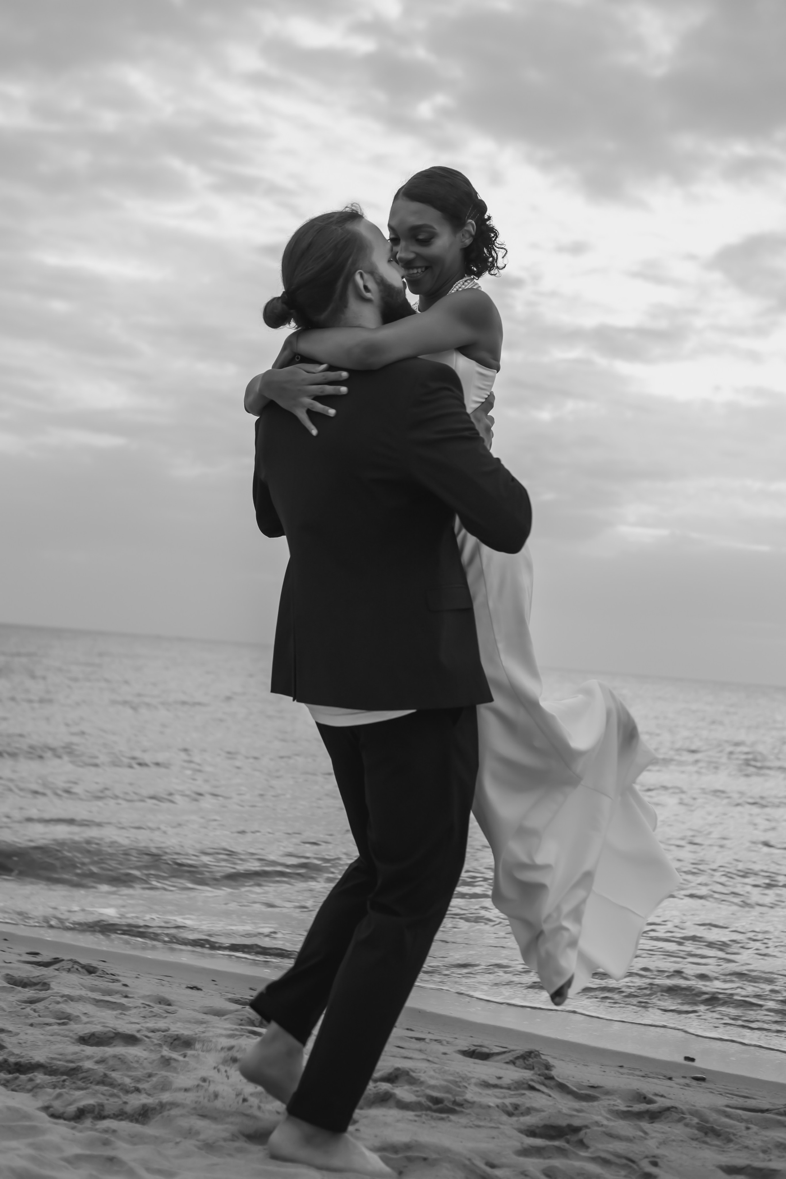 Свадьба на берегу Балтийского моря. Свадебный фотограф  Калининград | Москва|