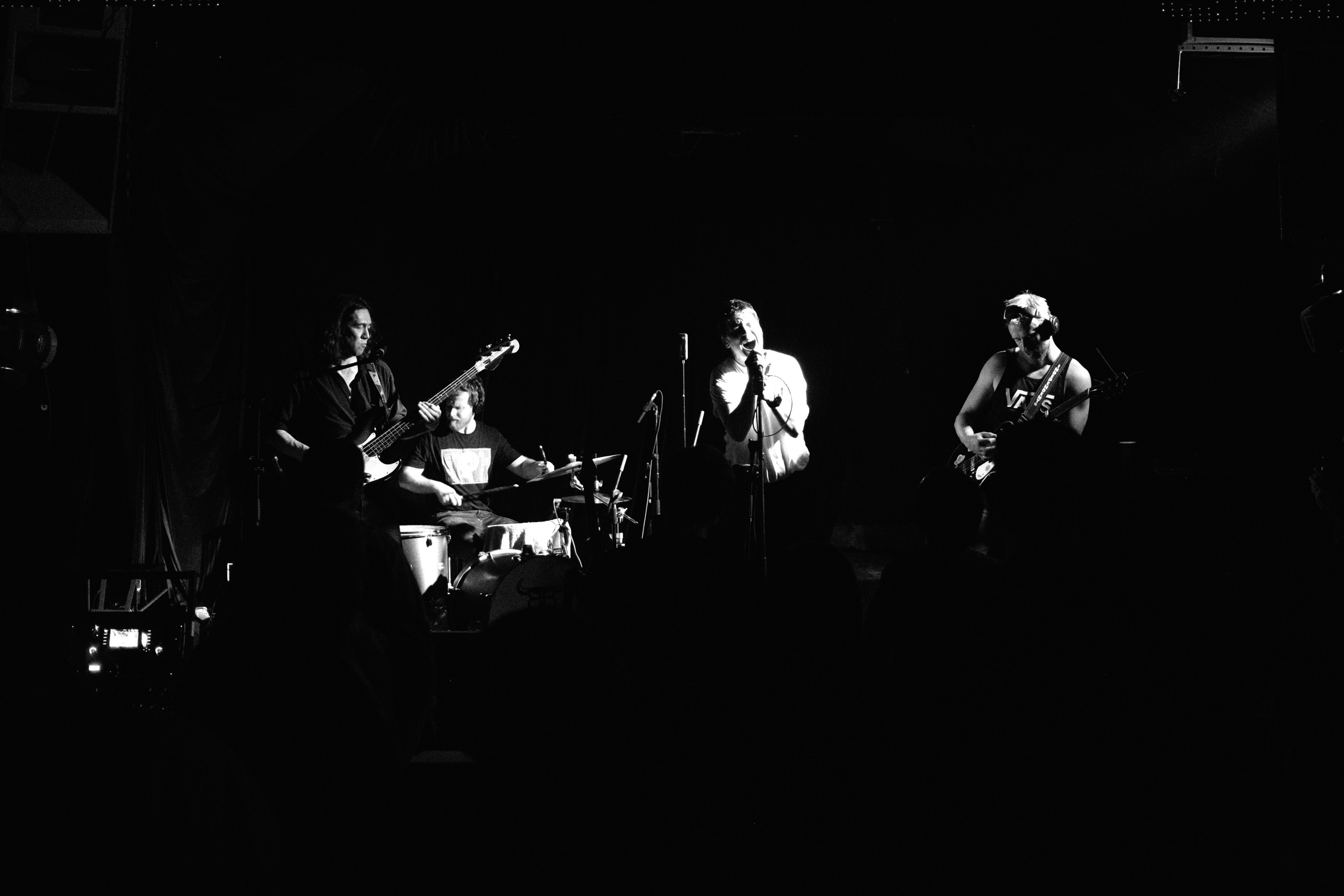 RASPUTNIKI. 20.12.2025. Репортажный фотограф в Санкт-Петербурге Даниил Могута