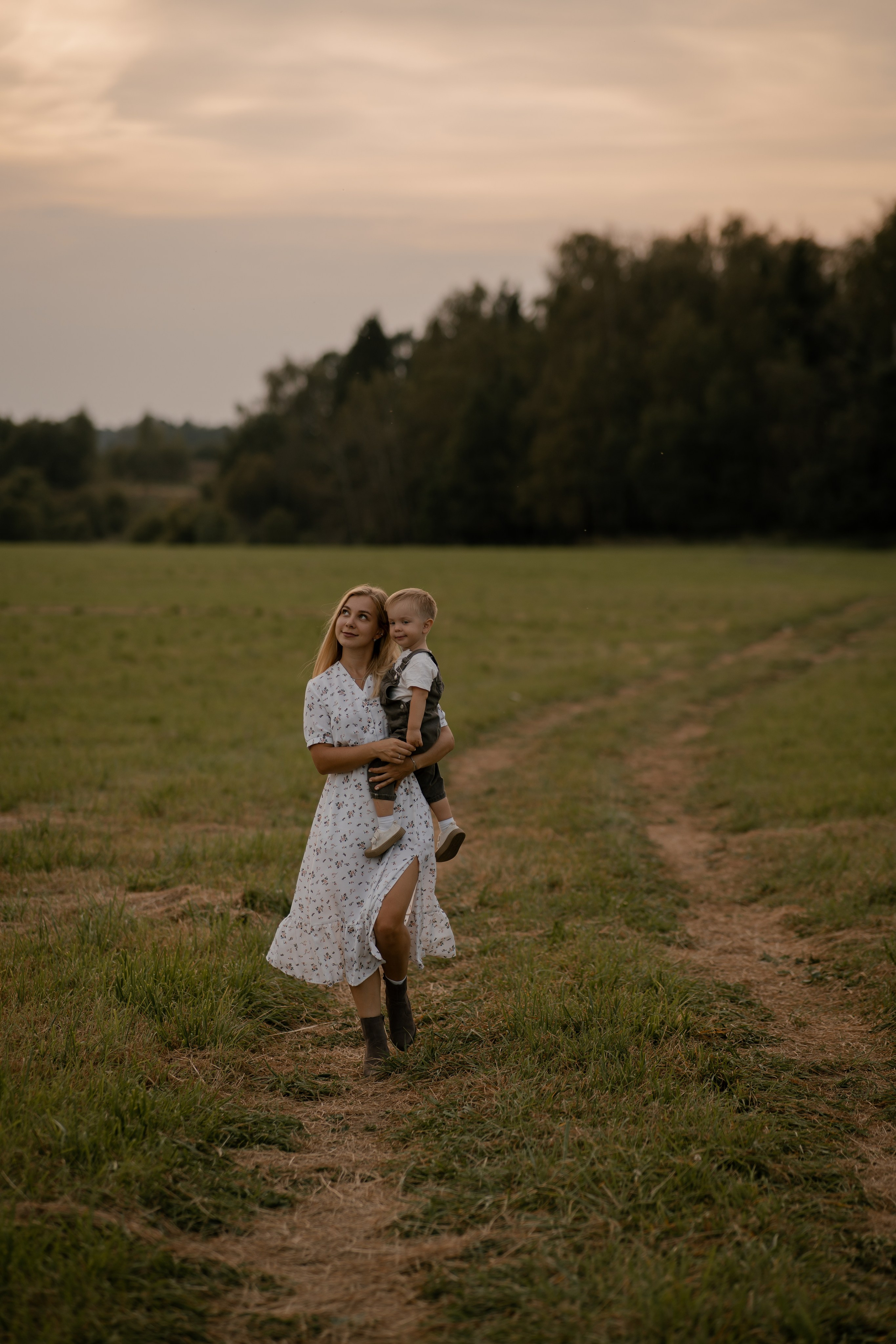Рома, Даша, Паша. Свадебный и семейный фотограф в Москве и Красногорске — живые кадры | Анастасия Тихонова