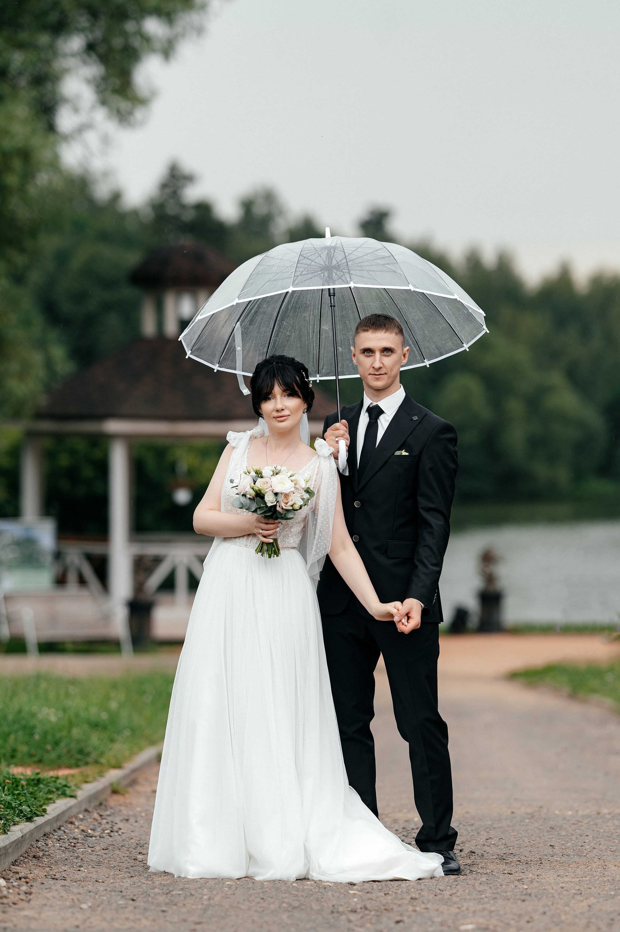 Свадьба с венчанием в Щелково. Прогулка в Гребнево, ресторан Кинза, отель Премиум. Свадебный и семейный фотограф Виктория Носачёва. Щелково, Москва и МО