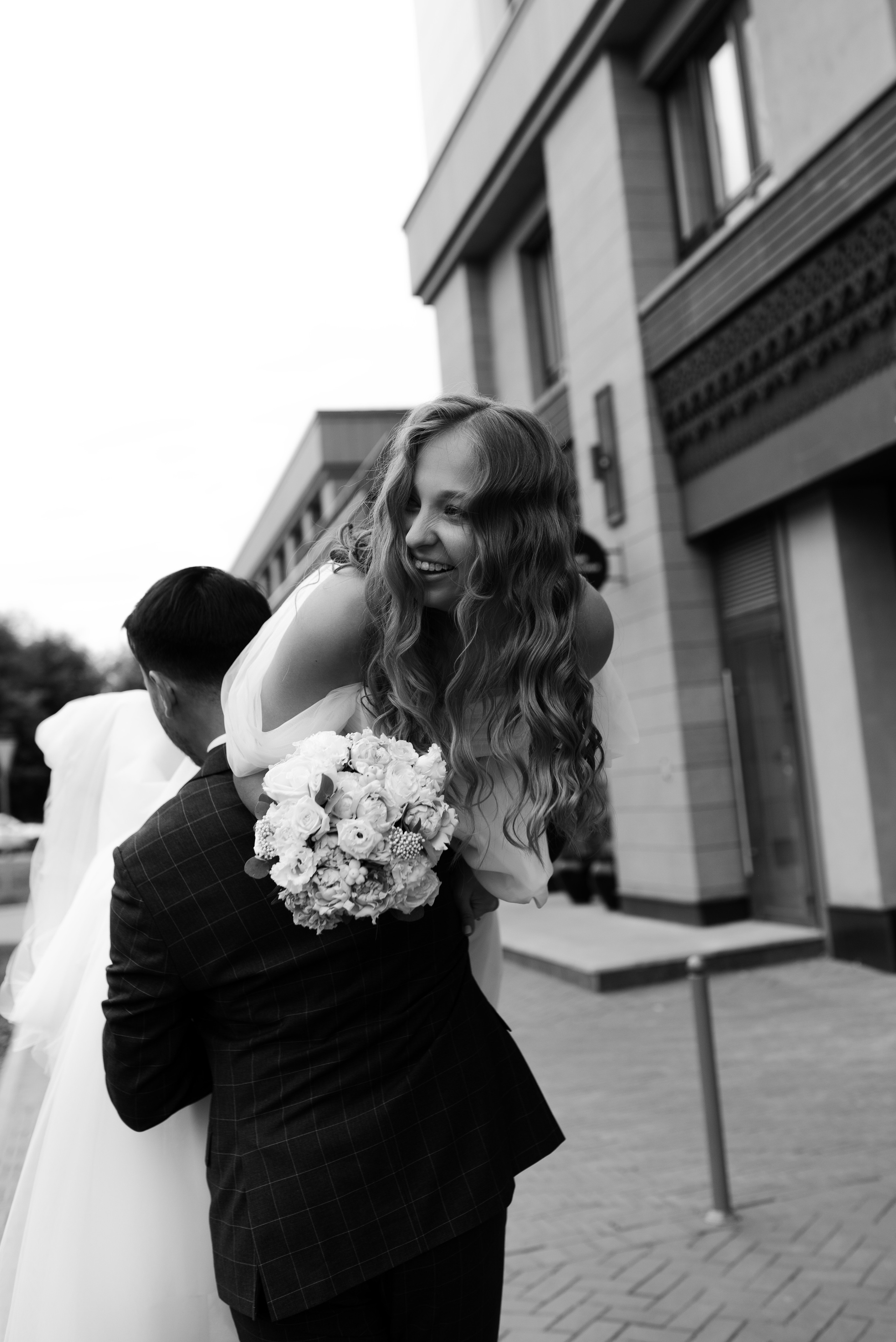 Свадебная фотосессия в центре Уфы. Фотограф в Уфе Комягина Анастасия