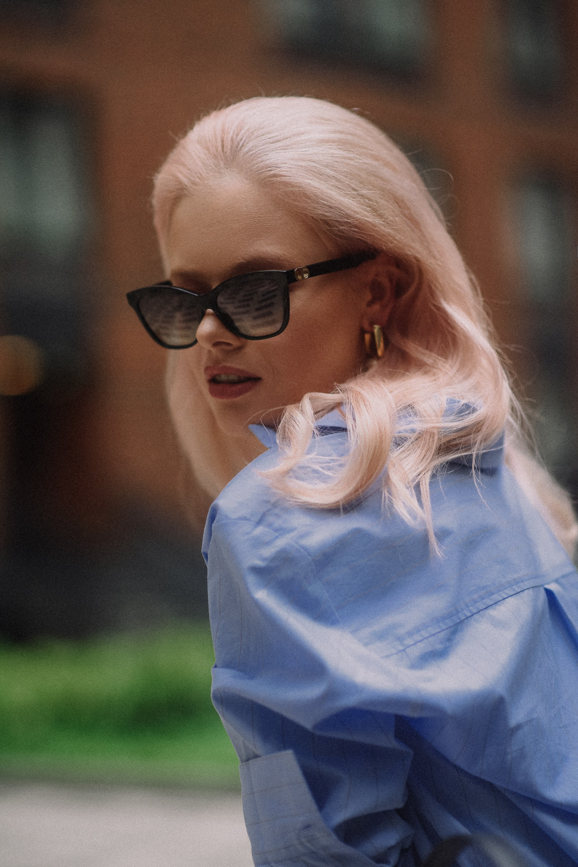 Портретная фотосессия на улице для девушки. Женский портрет 💋 Индивидуальные фотосессии для девушек в Москве