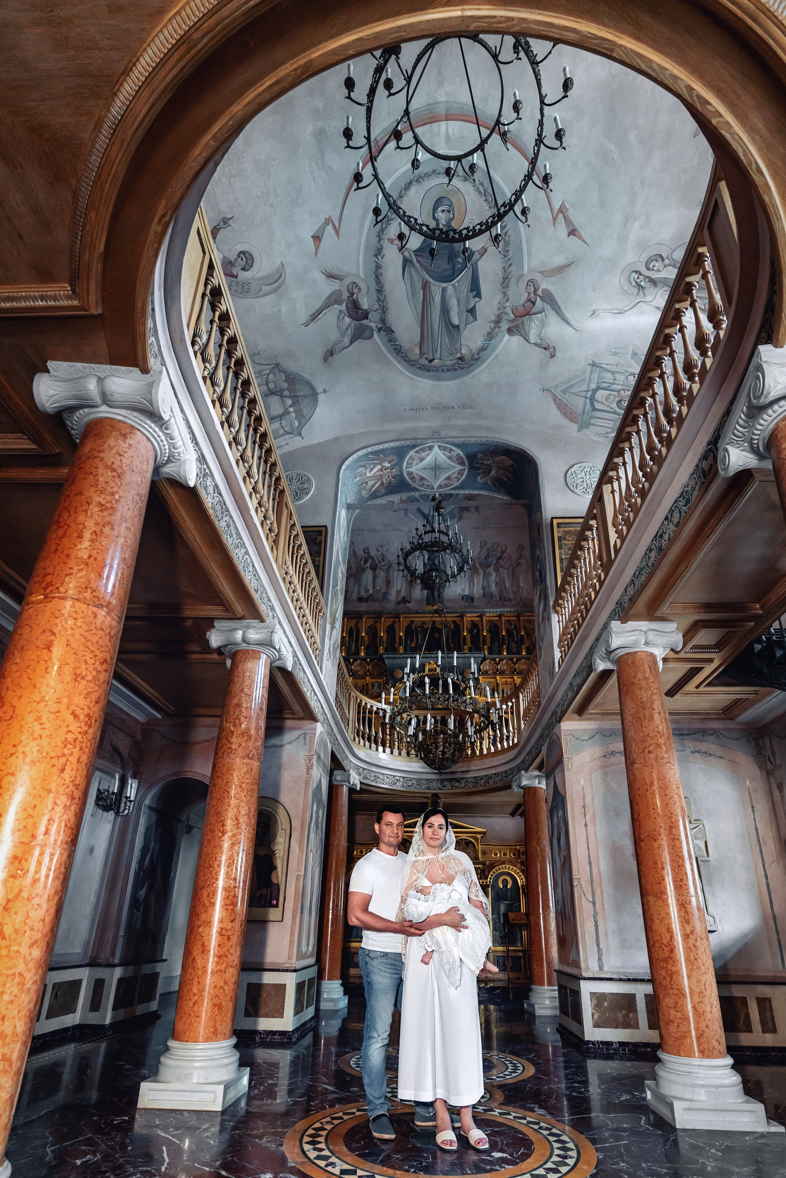 Фотограф на крещение Москва. Храм Антипы на Колымажном дворе. Фотограф \ Видеограф на Крещение, Венчание Москва| Семейные съемки