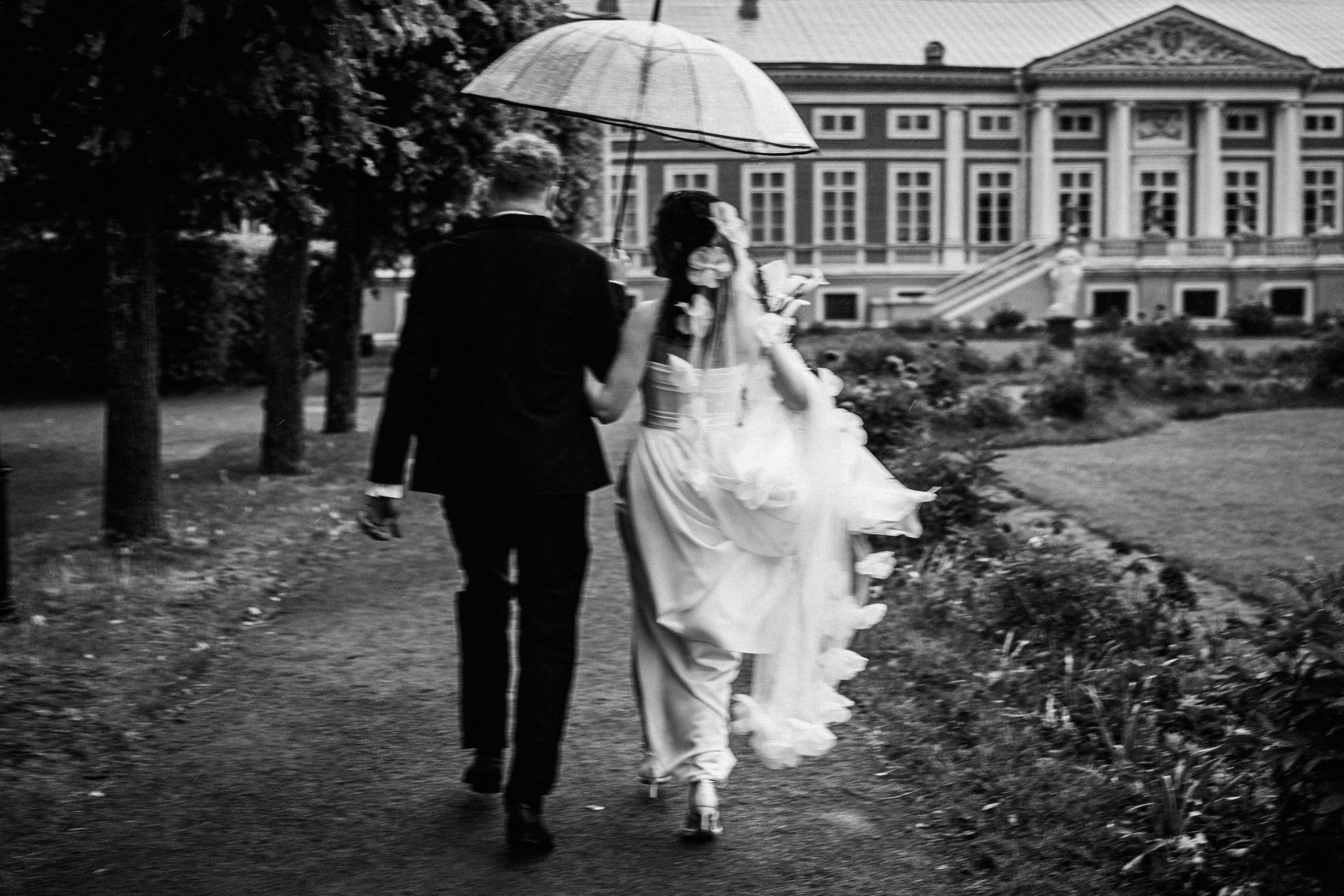 А что если дождь?. Свадебный фотограф Москва и МО