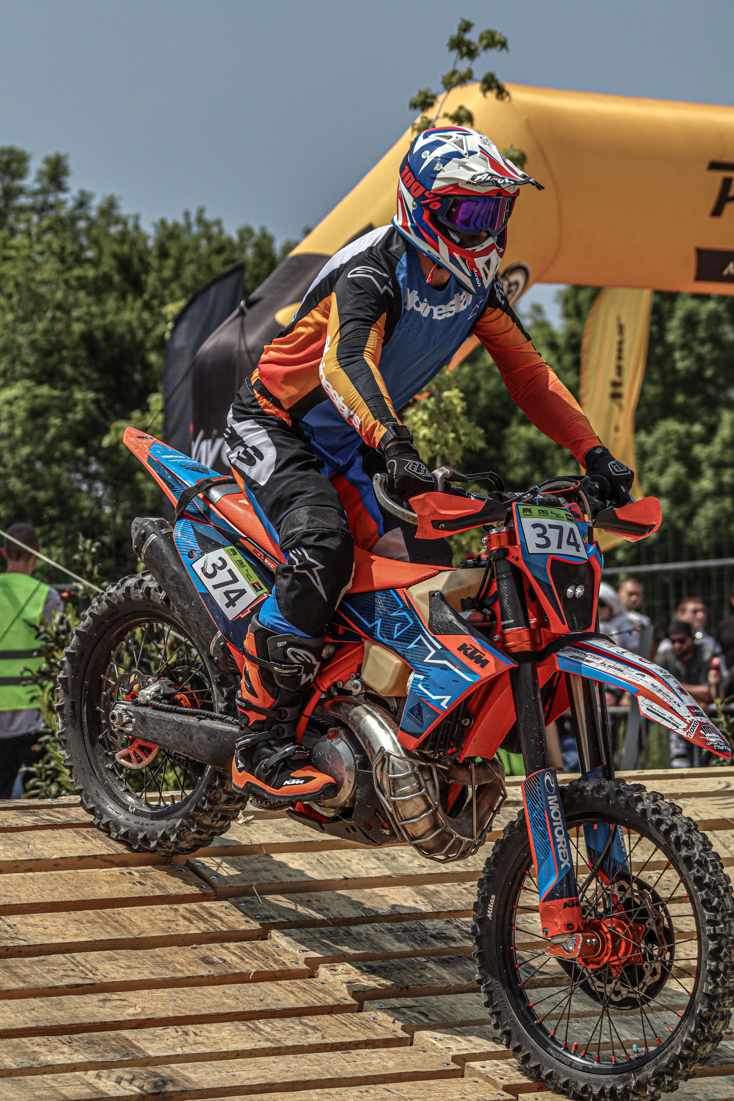 Enduro. Ivaladimirovna1995.wfolio.pro