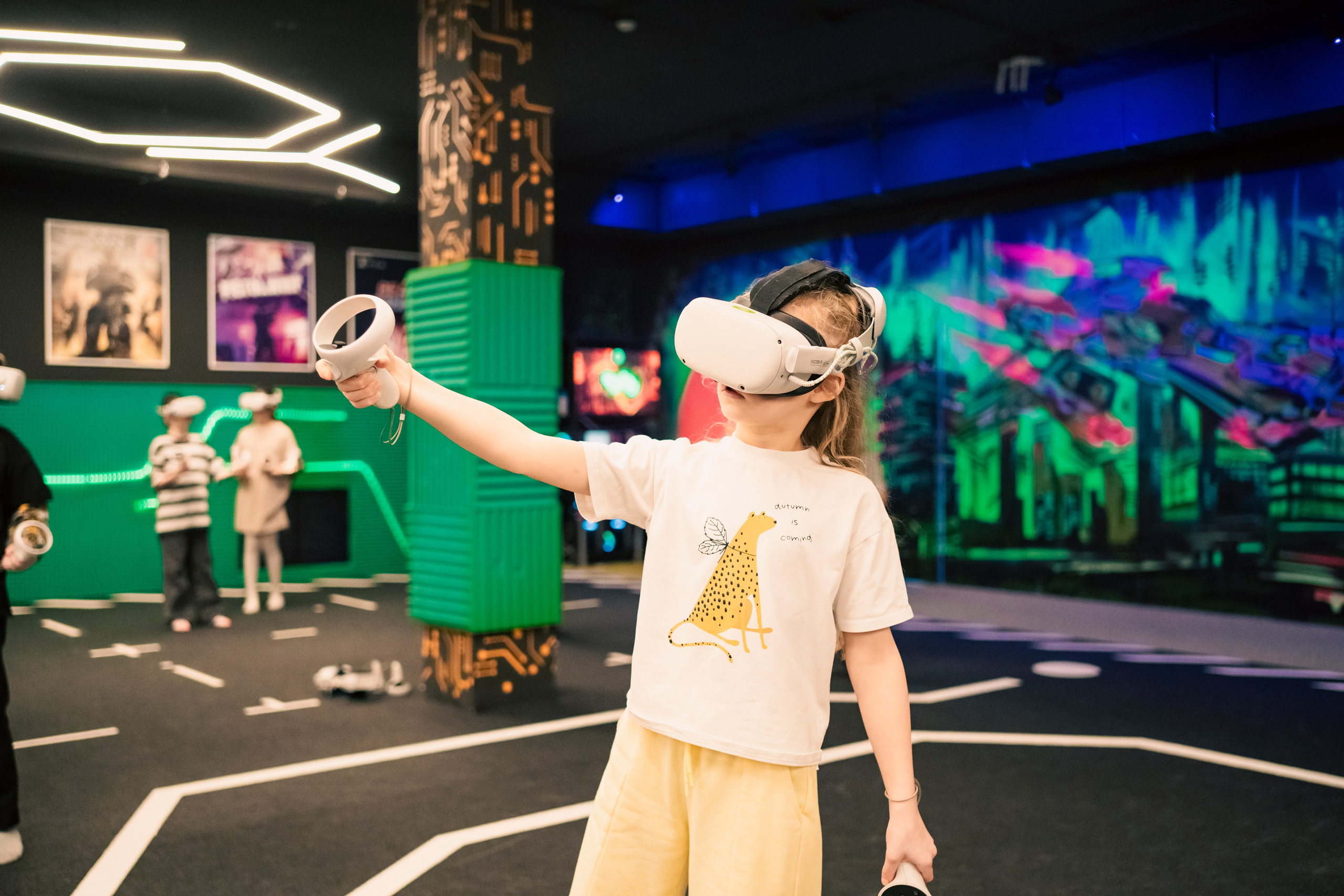 VR (November-December 2024). Felixtones