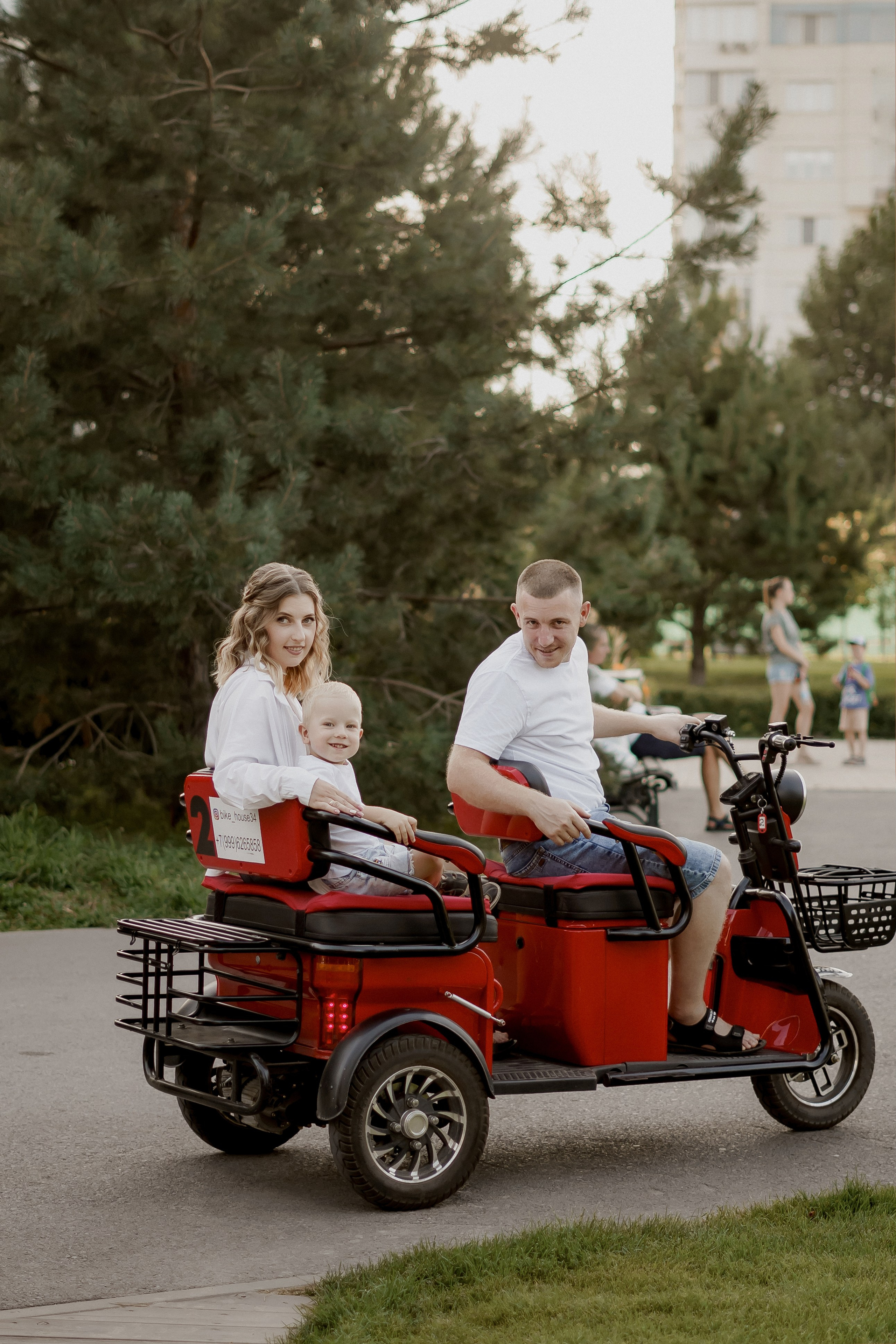 Вова Лена Миша. Фотограф Валерия Крахмалева