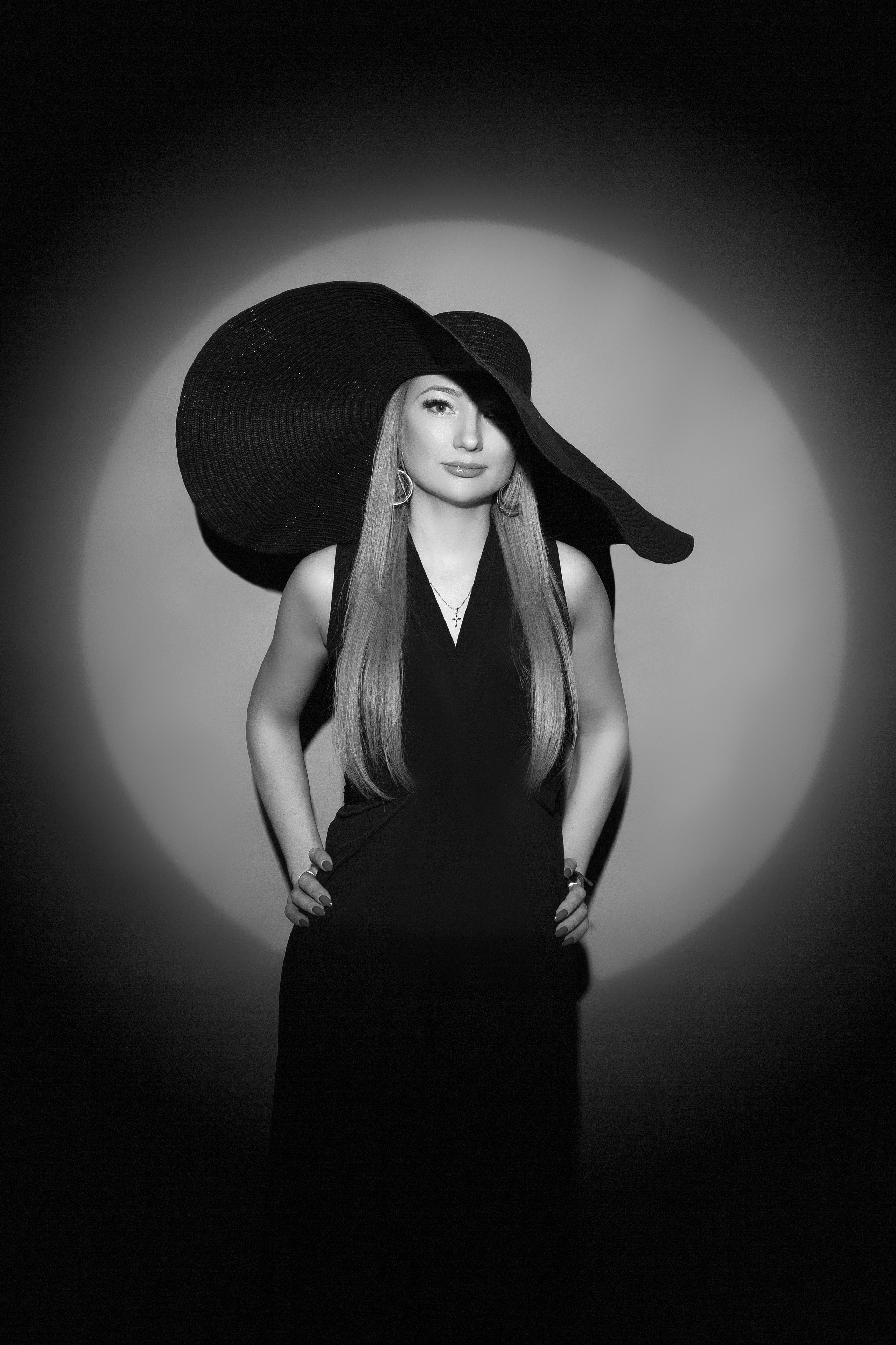 Девушка в шляпе. Фотограф Мария Кольцова