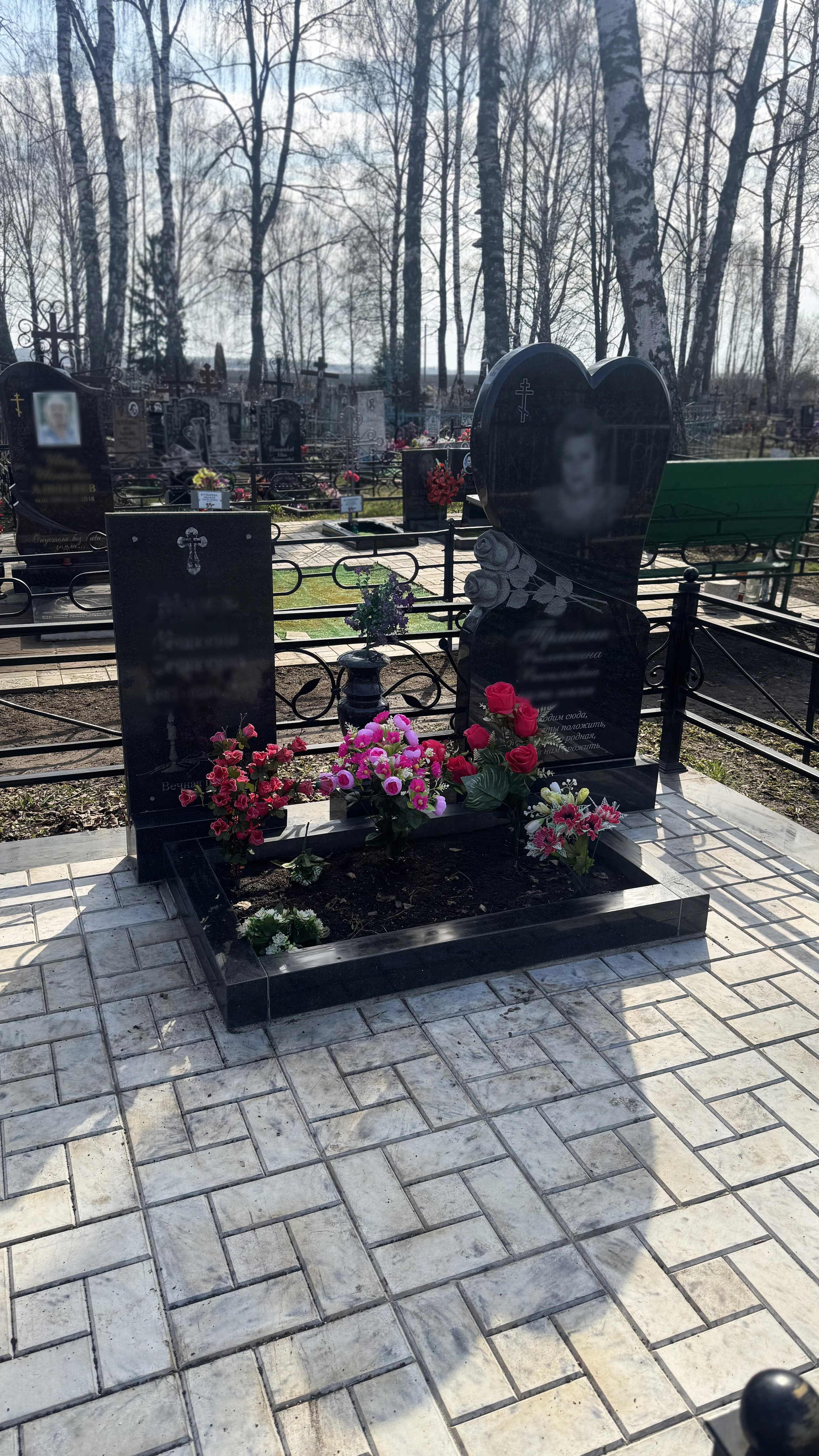 Наши работы. Памятники в Москве и Московской области