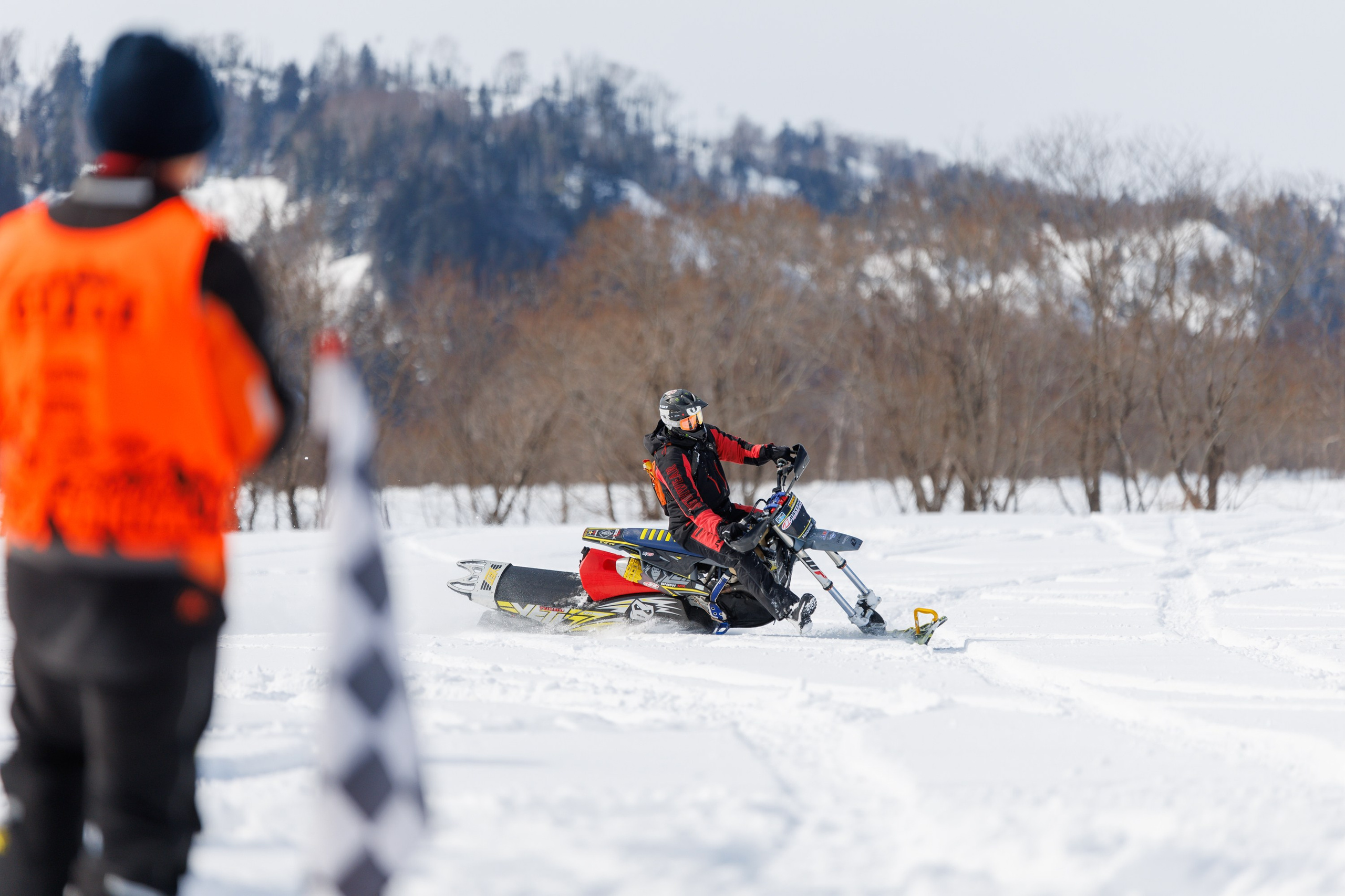 Чемпионат Экстрим Эндуро на сноубайках. Свадебный, семейный и репортажный фотограф в Южно-Сахалинске Артур Петросян