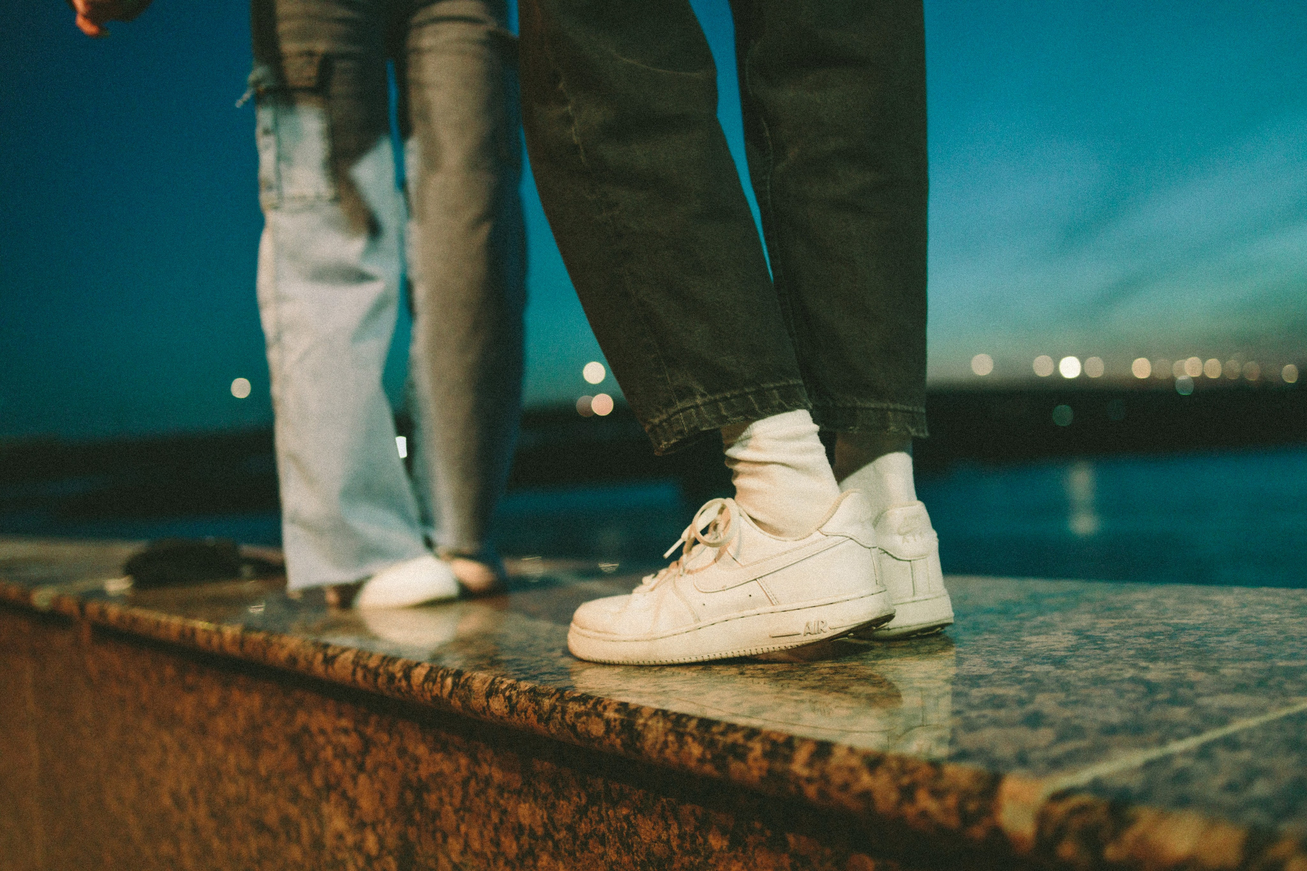 Прогулки по ночному городу. Lifestyle семейный и детский фотограф в Омске Иванова Екатерина