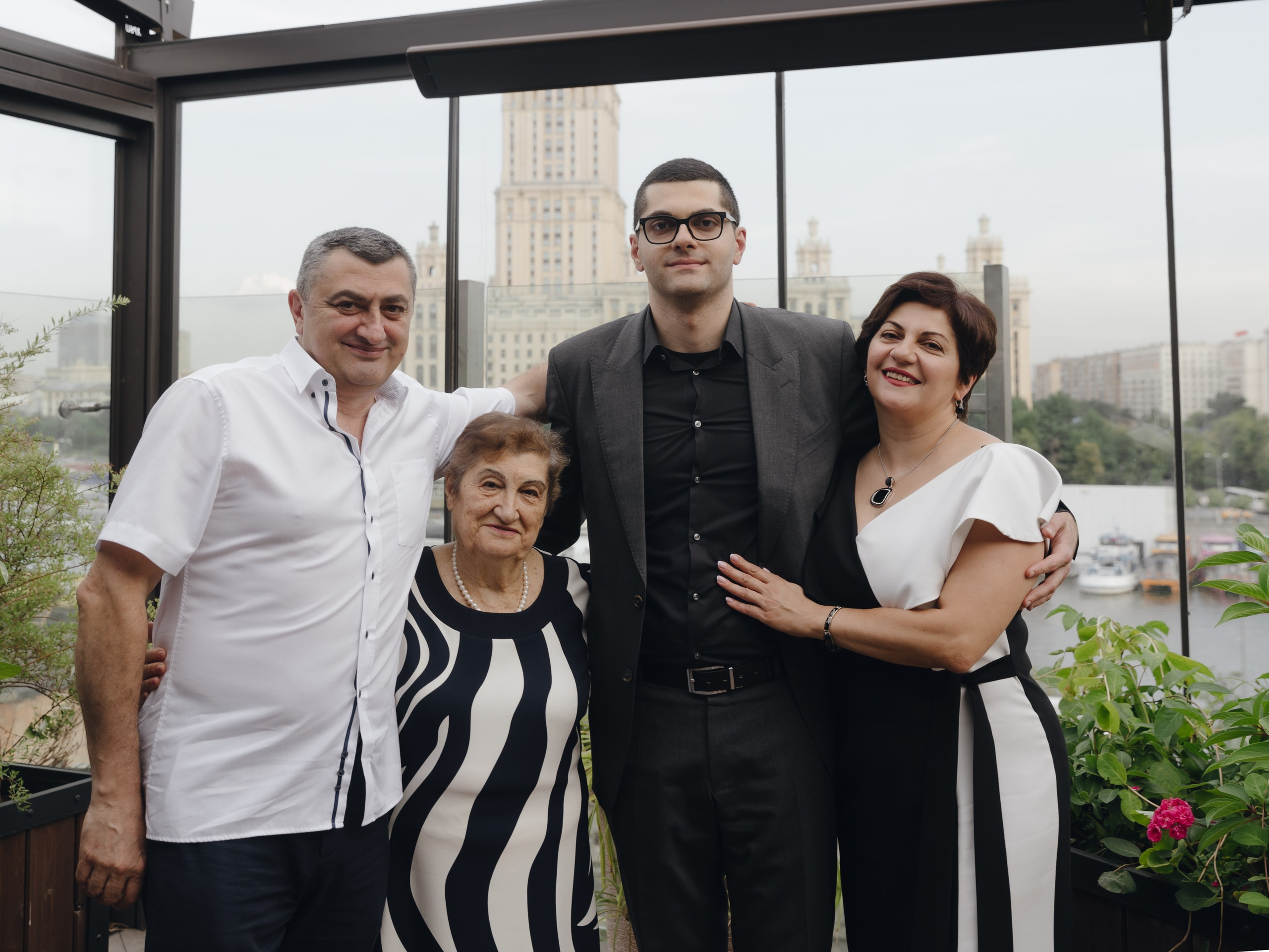HB Vazgen. Destination wedding photographer Mary Korenchuk