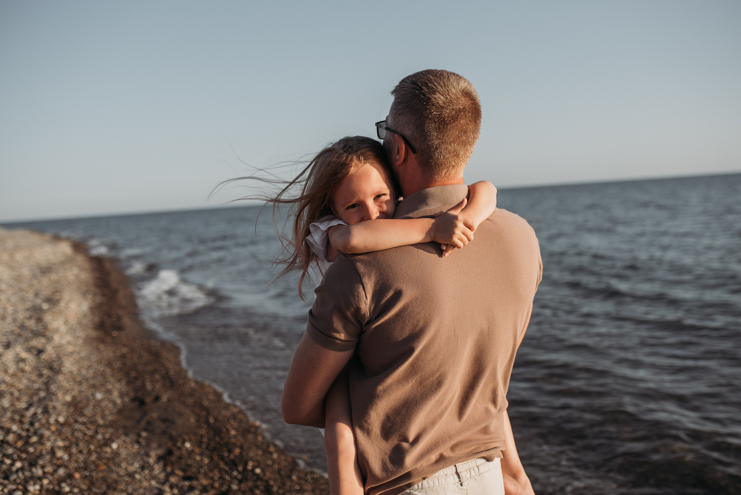 Семейная фотосессия в Головинке на берегу моря на закате. Фотограф в Сочи — Маргарита Поганова