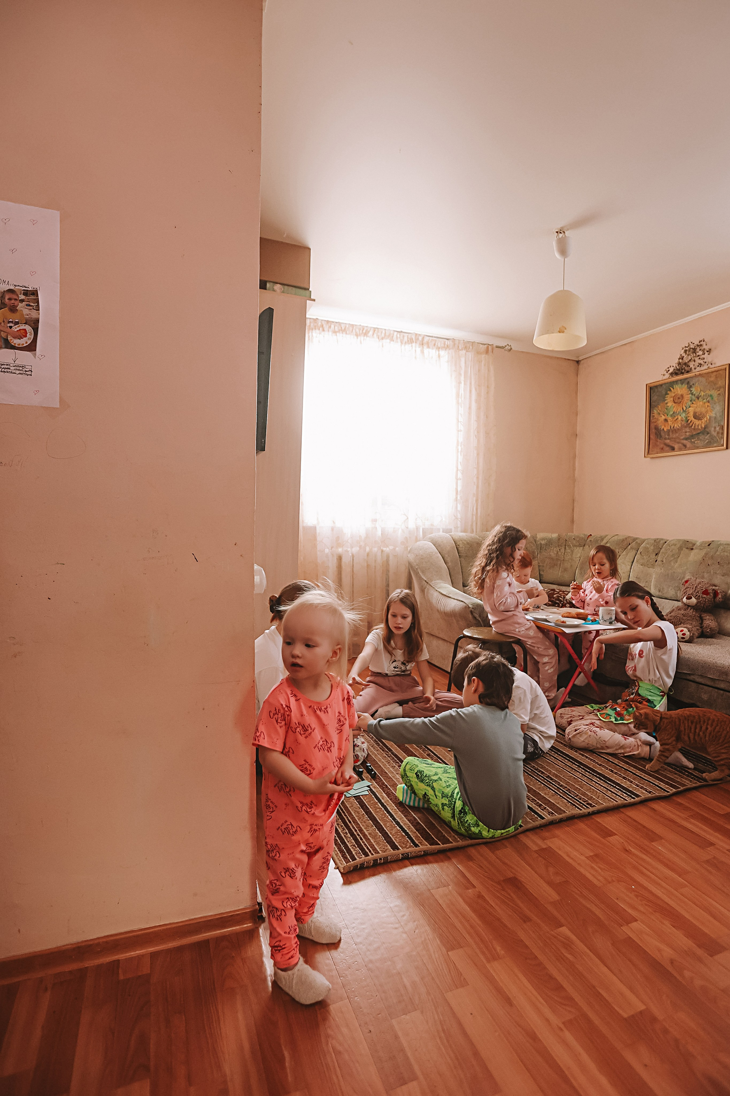 Большая семья репортаж. Семейный фотограф Тюмень, фотограф на роды Салмина Мария