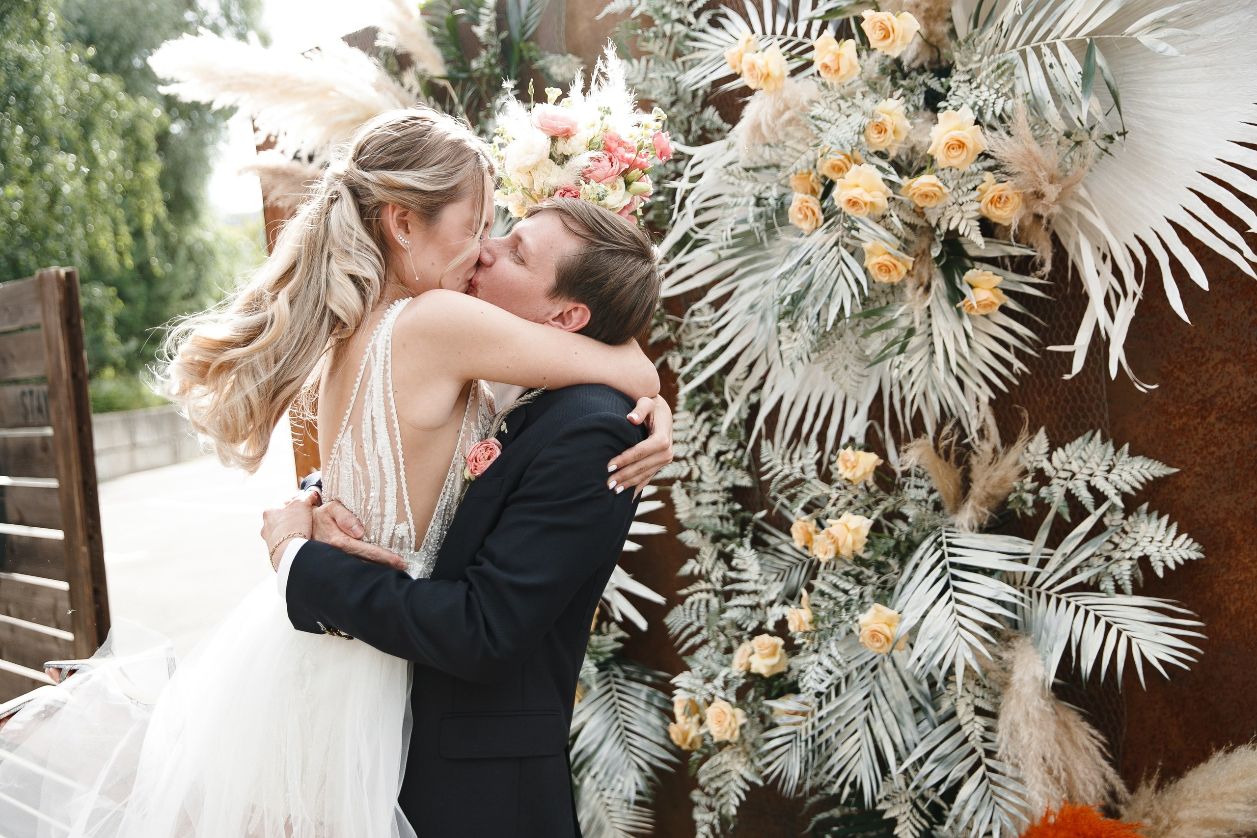 BE_AMAZI. Wedding photographer in Europe