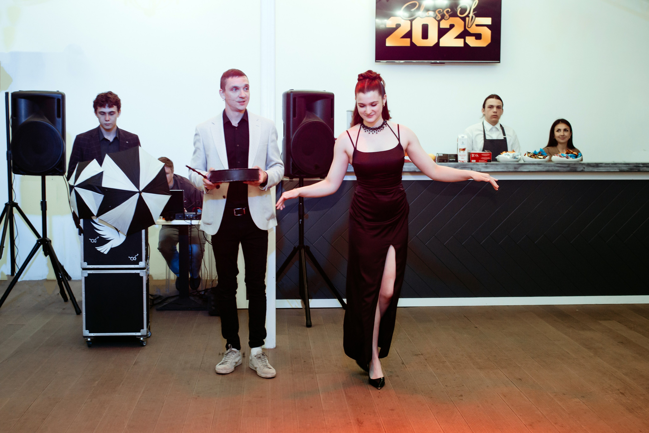 Выпускной 2025 (41 школа) 11 класс. Фотограф в Челябинске Ополихина Анна