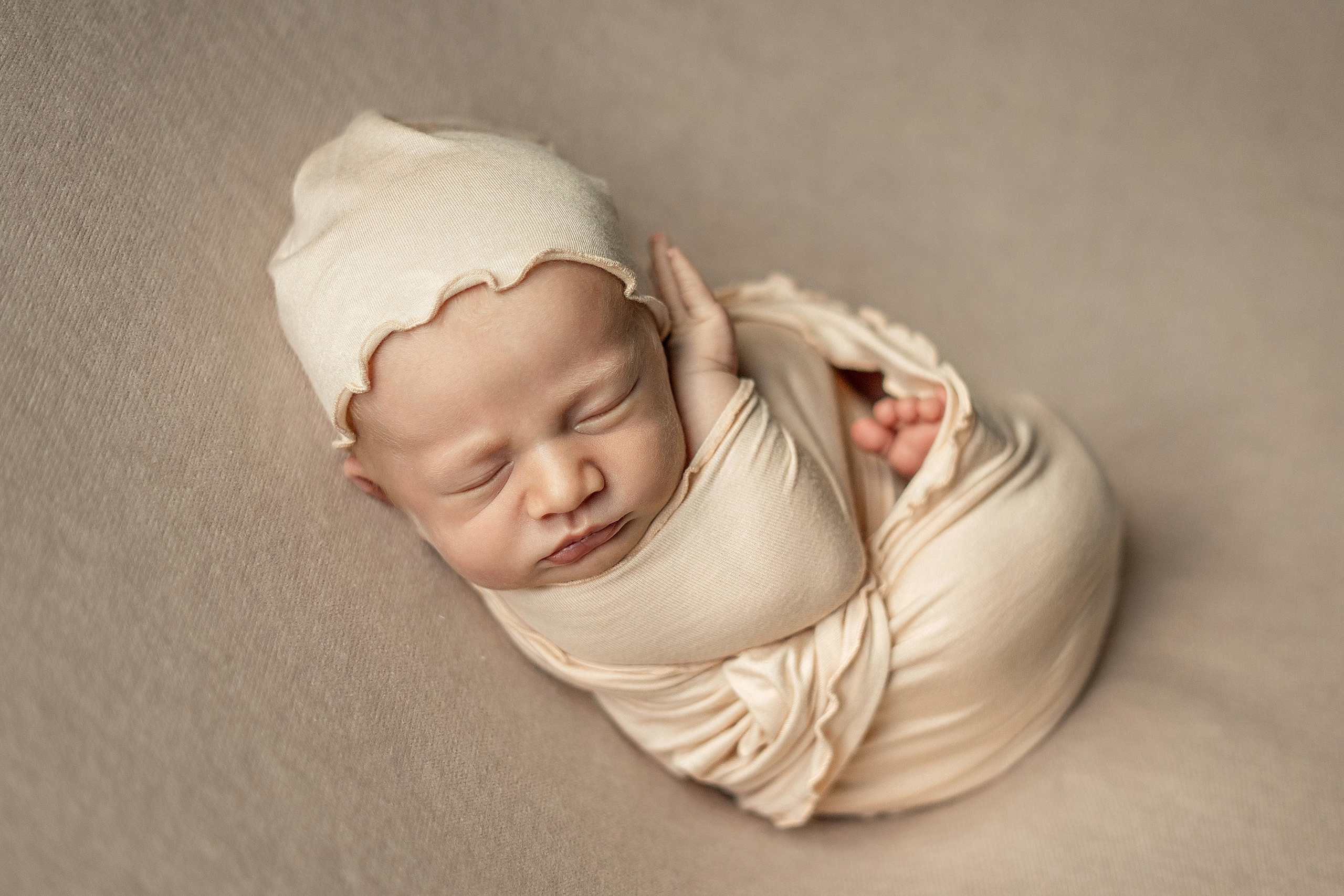 фотосессия в краснодаре фотограф новорожденных ньюборн лайфстайл роды беременность студия фото малыш