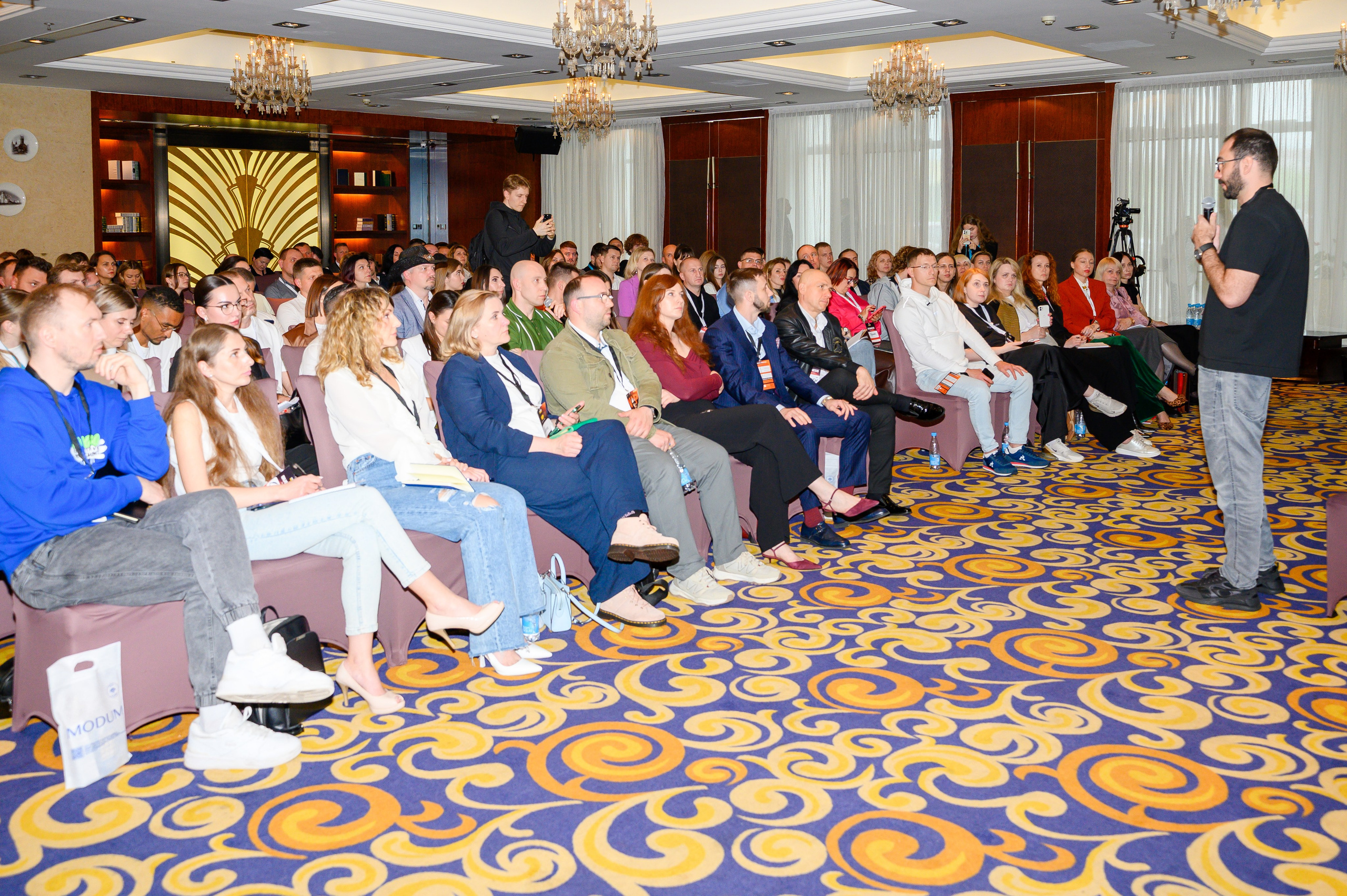 Репортажная съемка с открытия магазина. Фотоуслуги, услуги фотографа, фотографирование важных событий