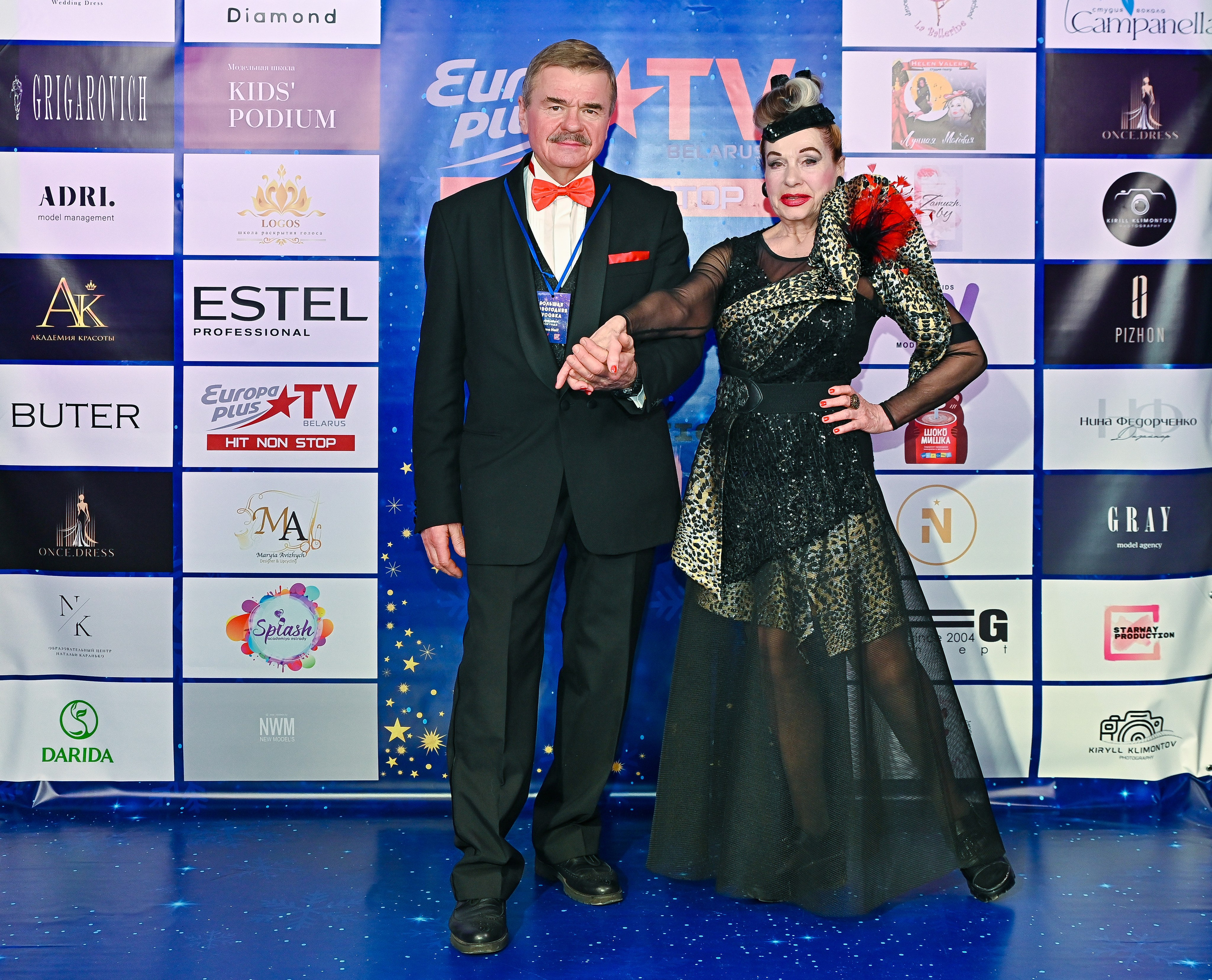 Большая новогодняя тусовка. Фотоуслуги, услуги фотографа, фотографирование важных событий