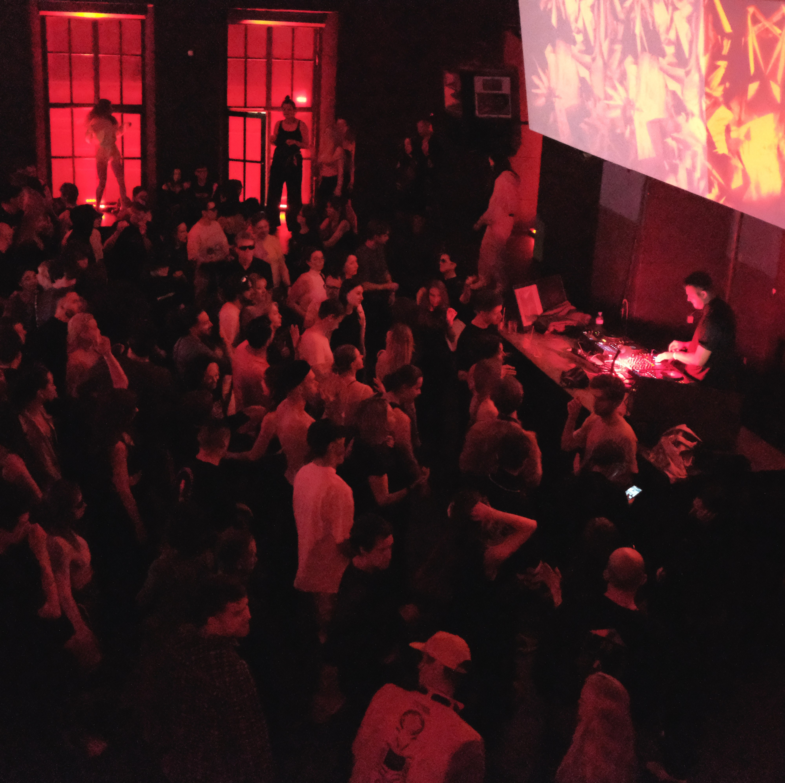 Мир2/16.08.2025. Репортажный фотограф в Санкт-Петербурге Даниил Могута